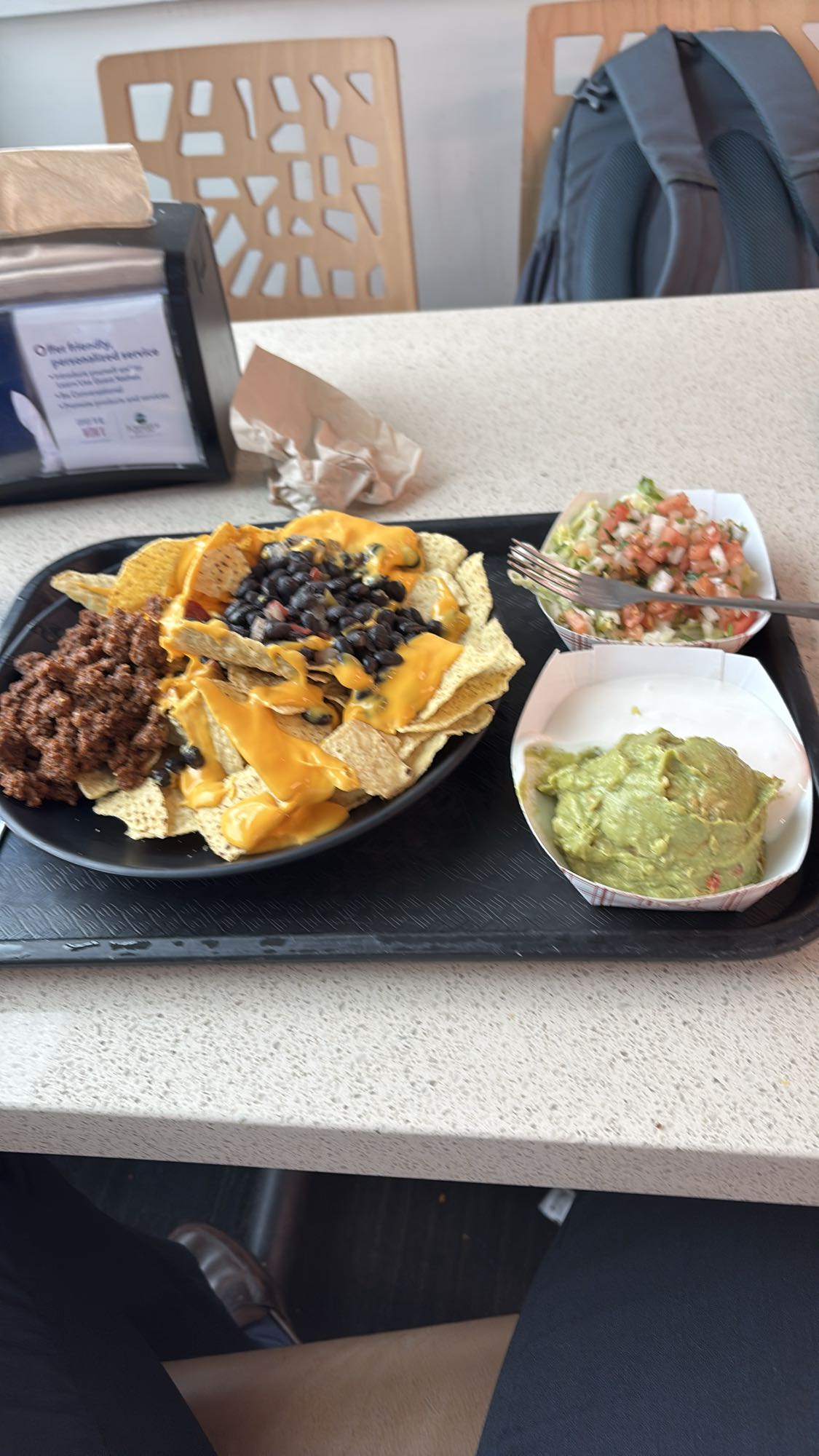 nachos con carne y guacamole