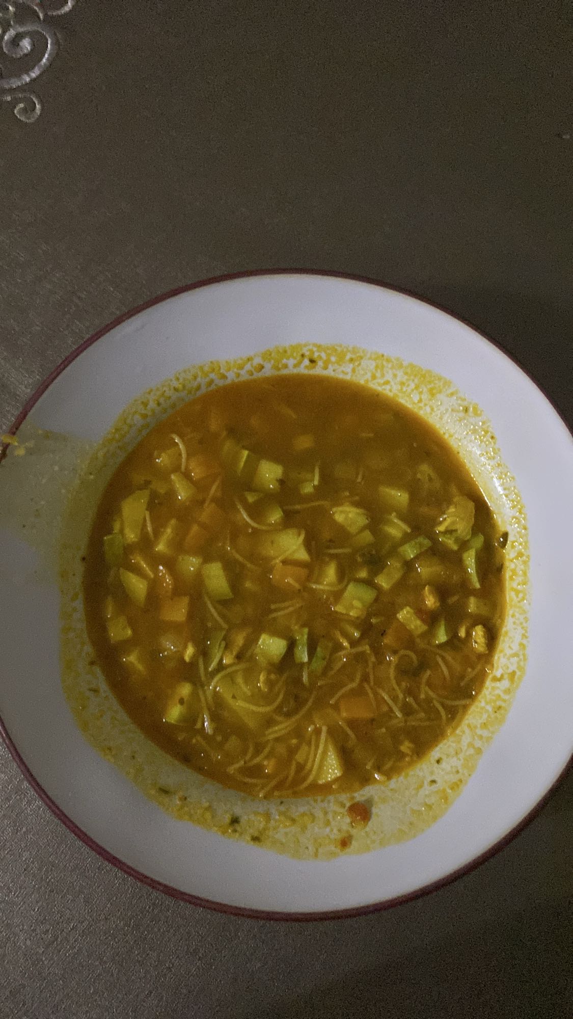 Vegetable noodle soup