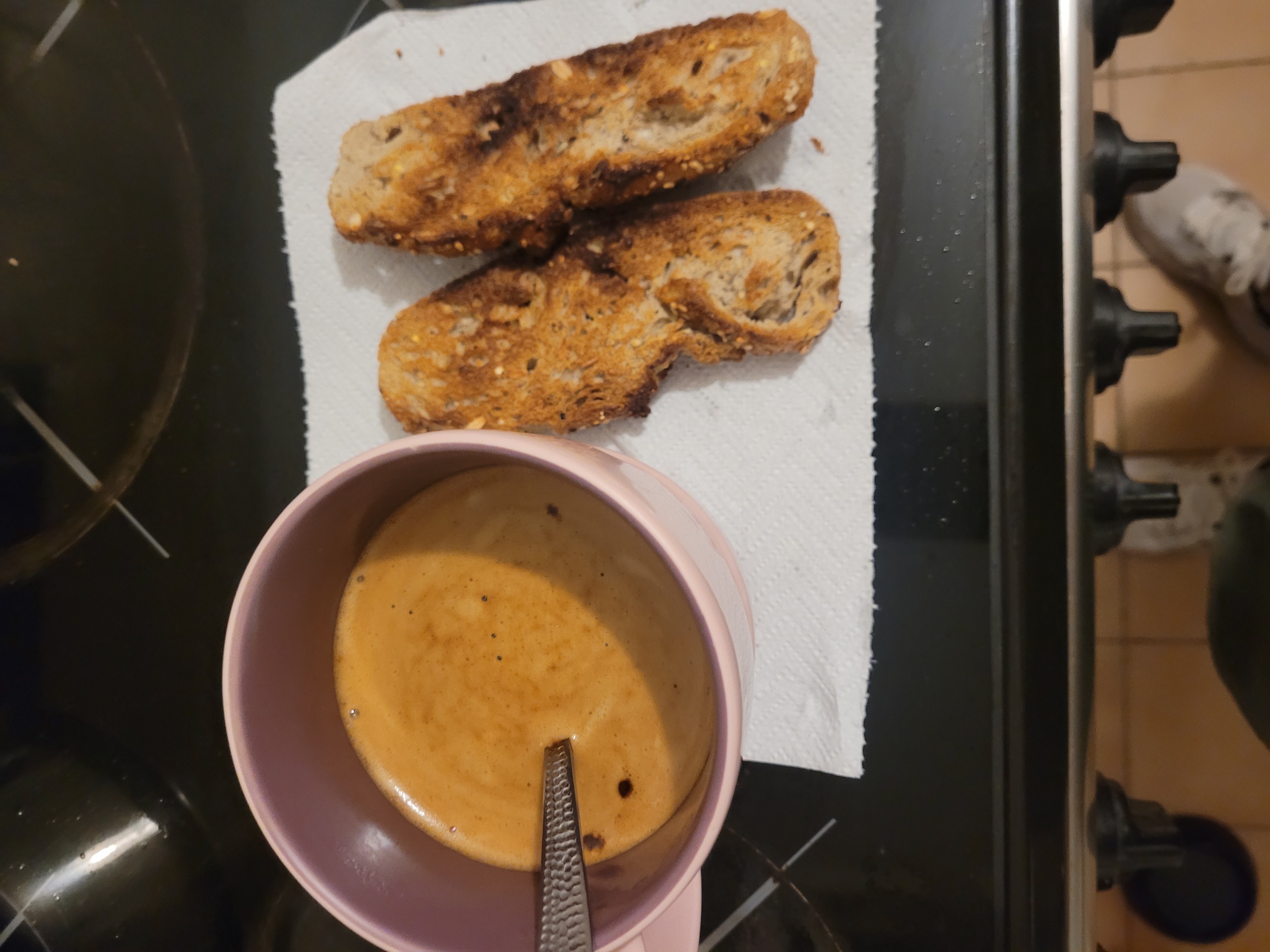 Café et tartines céréales