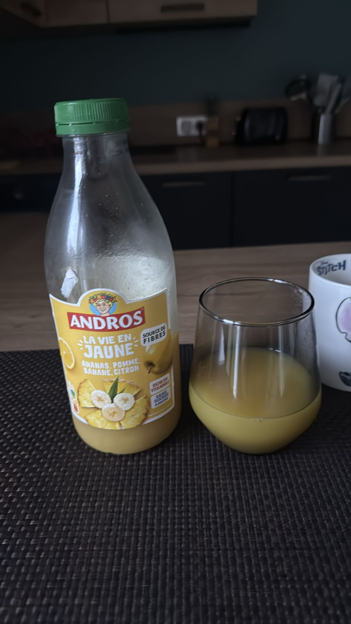 Jus fruits jaunes