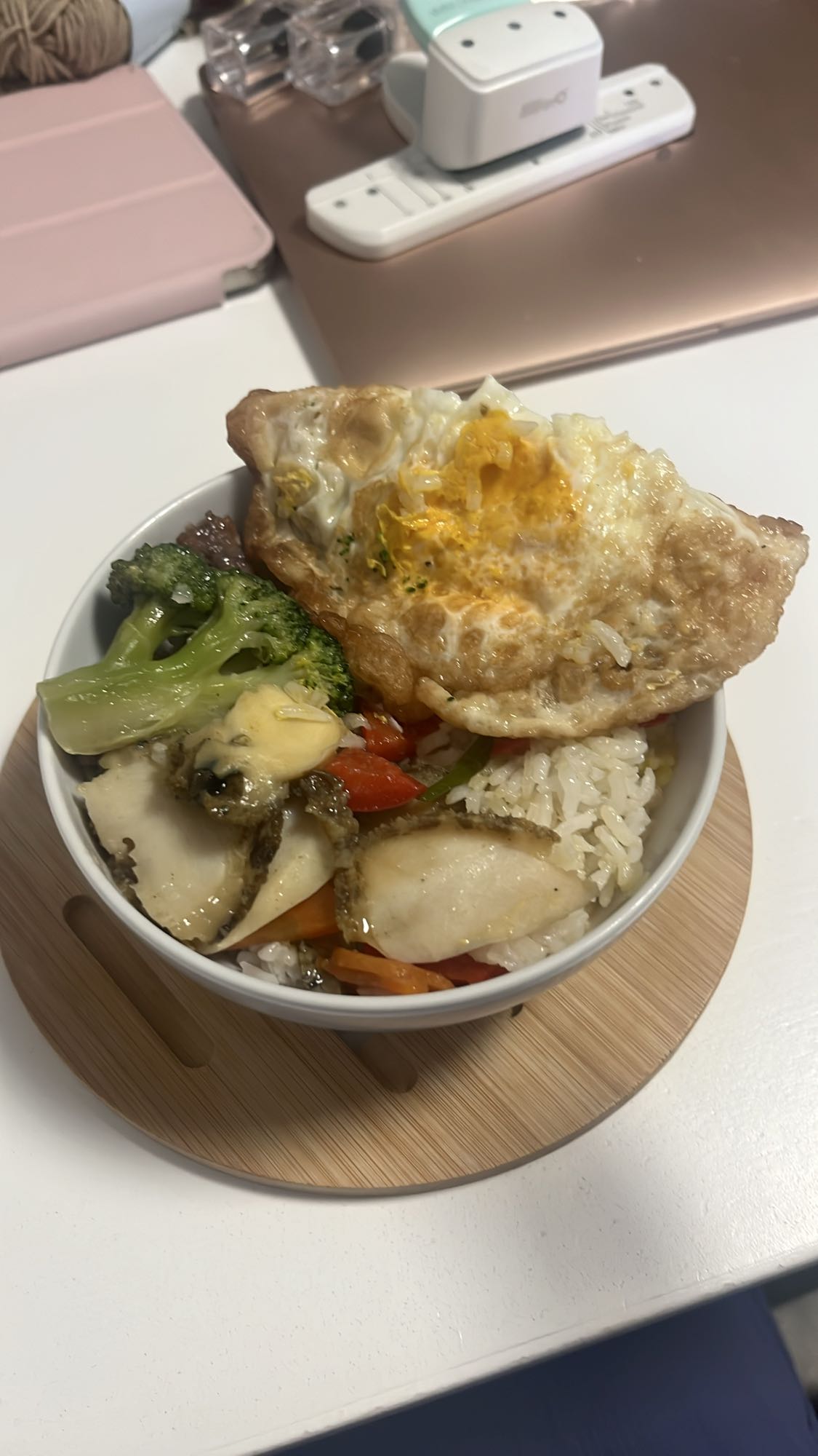 Veggie rice bowl with egg