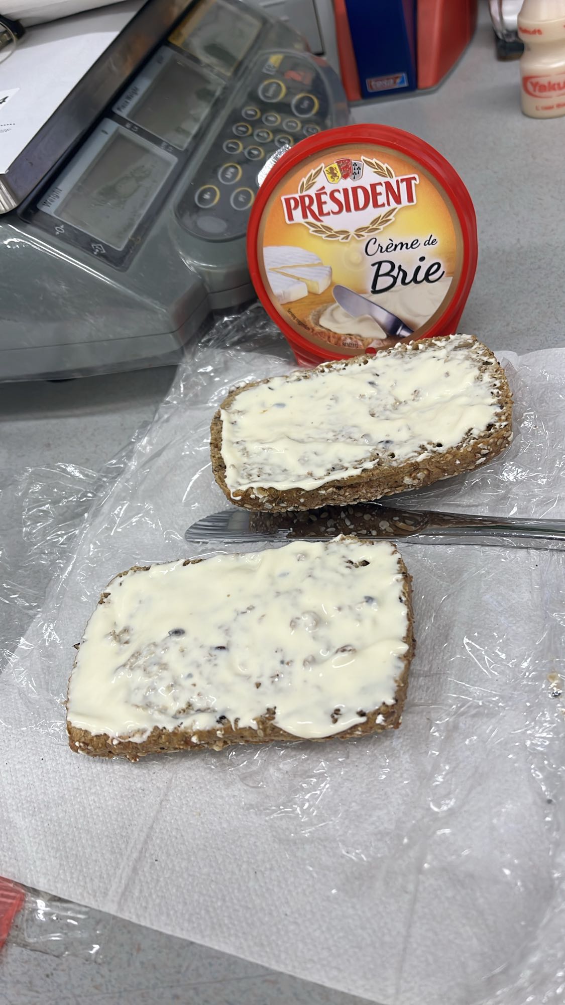 Volkorenbrood met briecrème