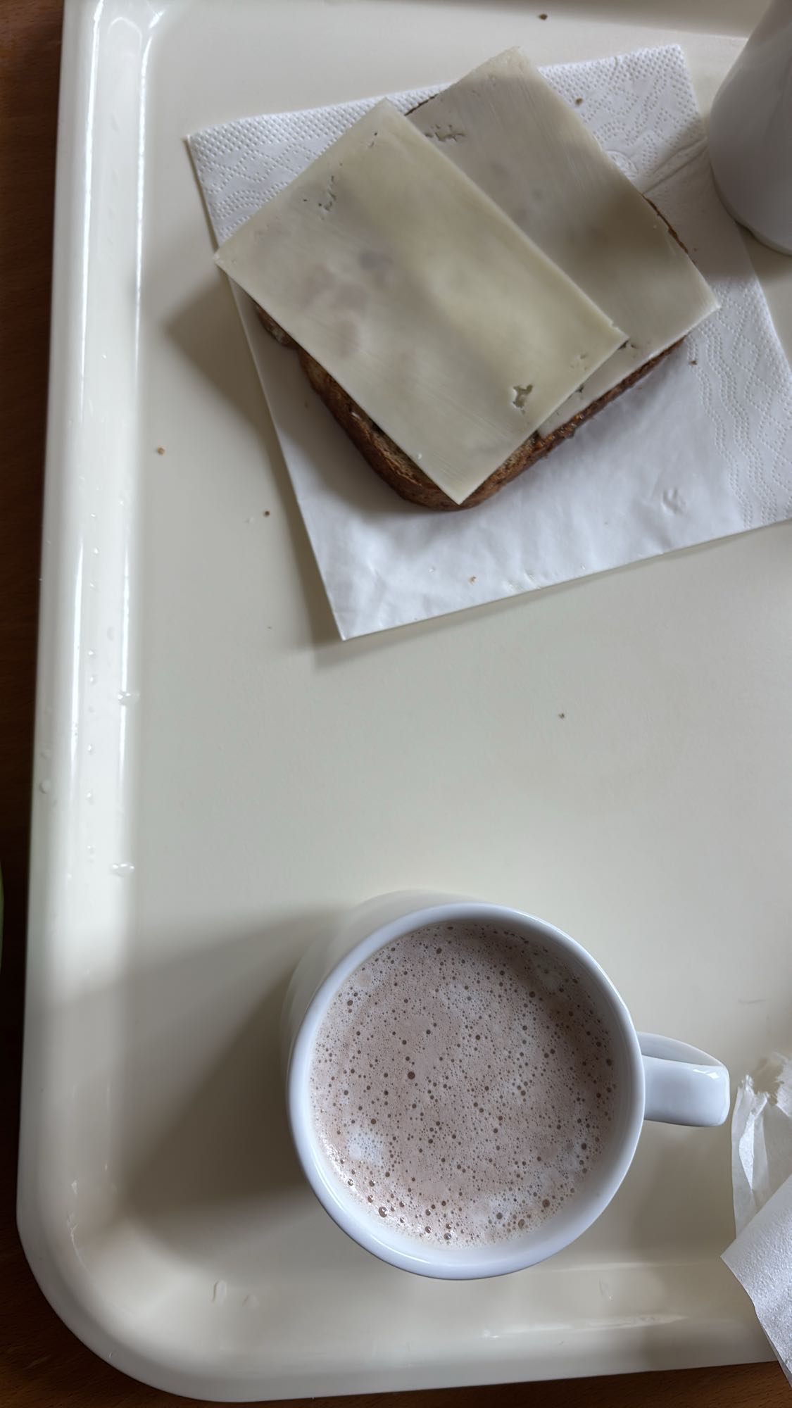 Ostmacka med chokladdryck