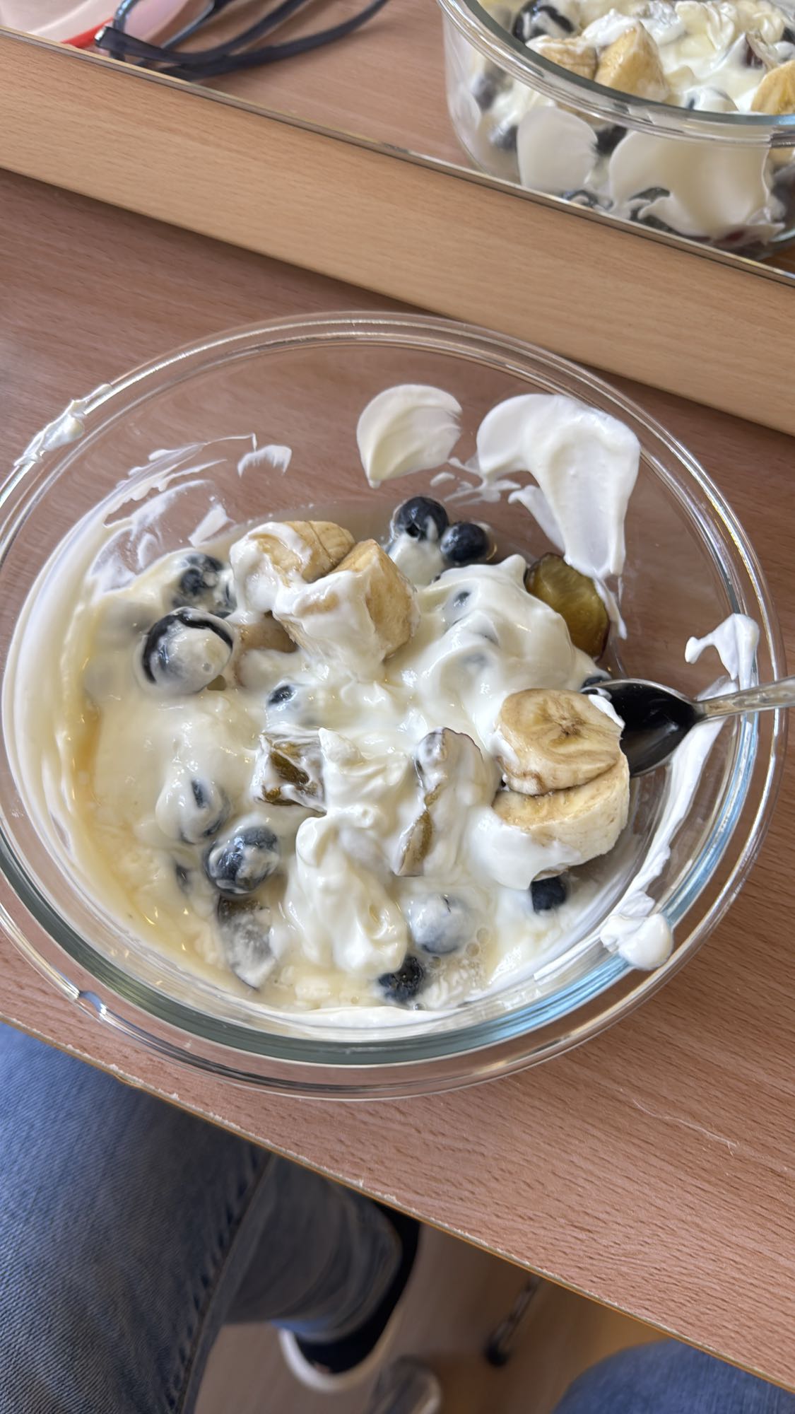 Yoghurt met fruit
