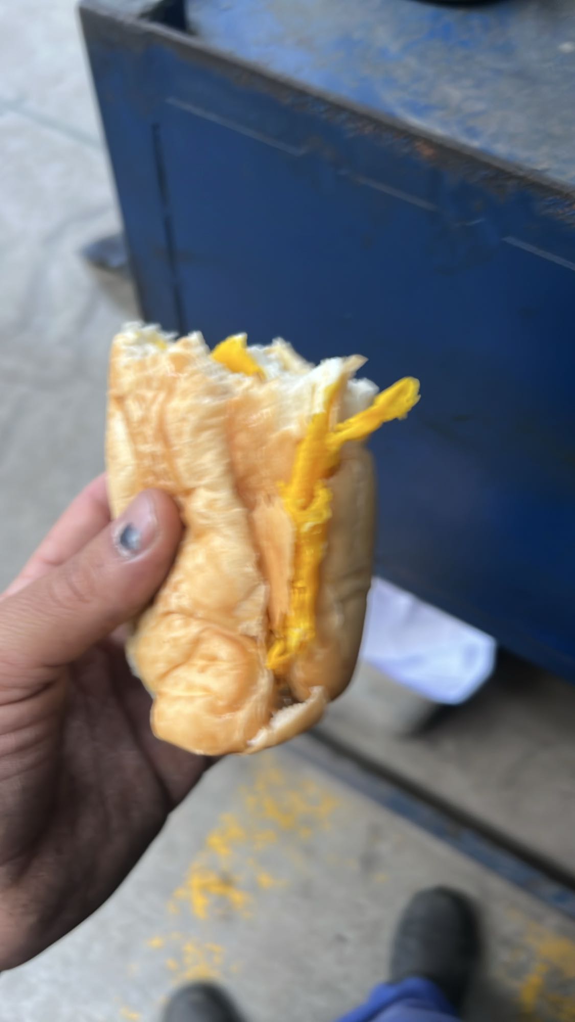 Pão com queijo cheddar