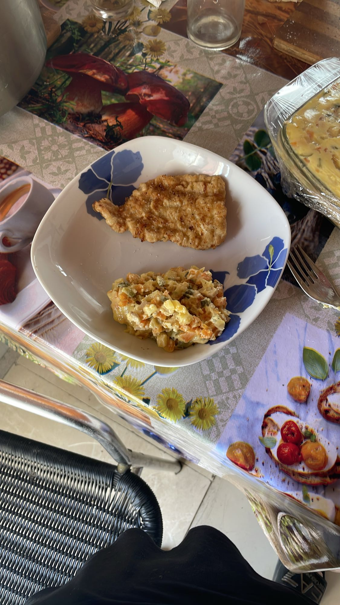 Șnițel cu salată boeuf