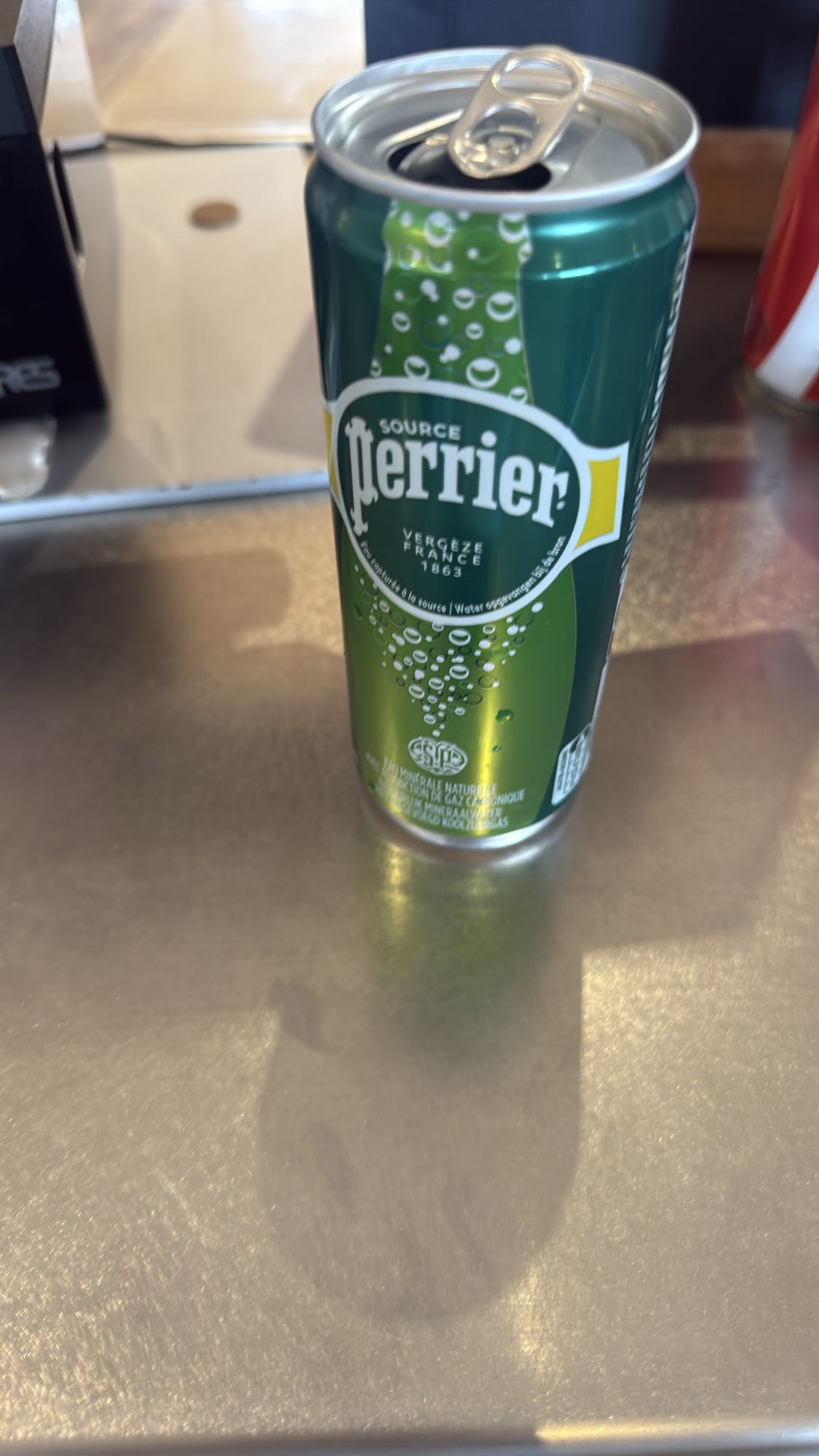 Eau pétillante Perrier