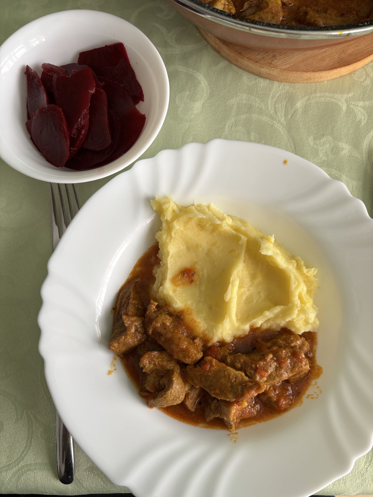 Mashed Potatoes with Beef Stew