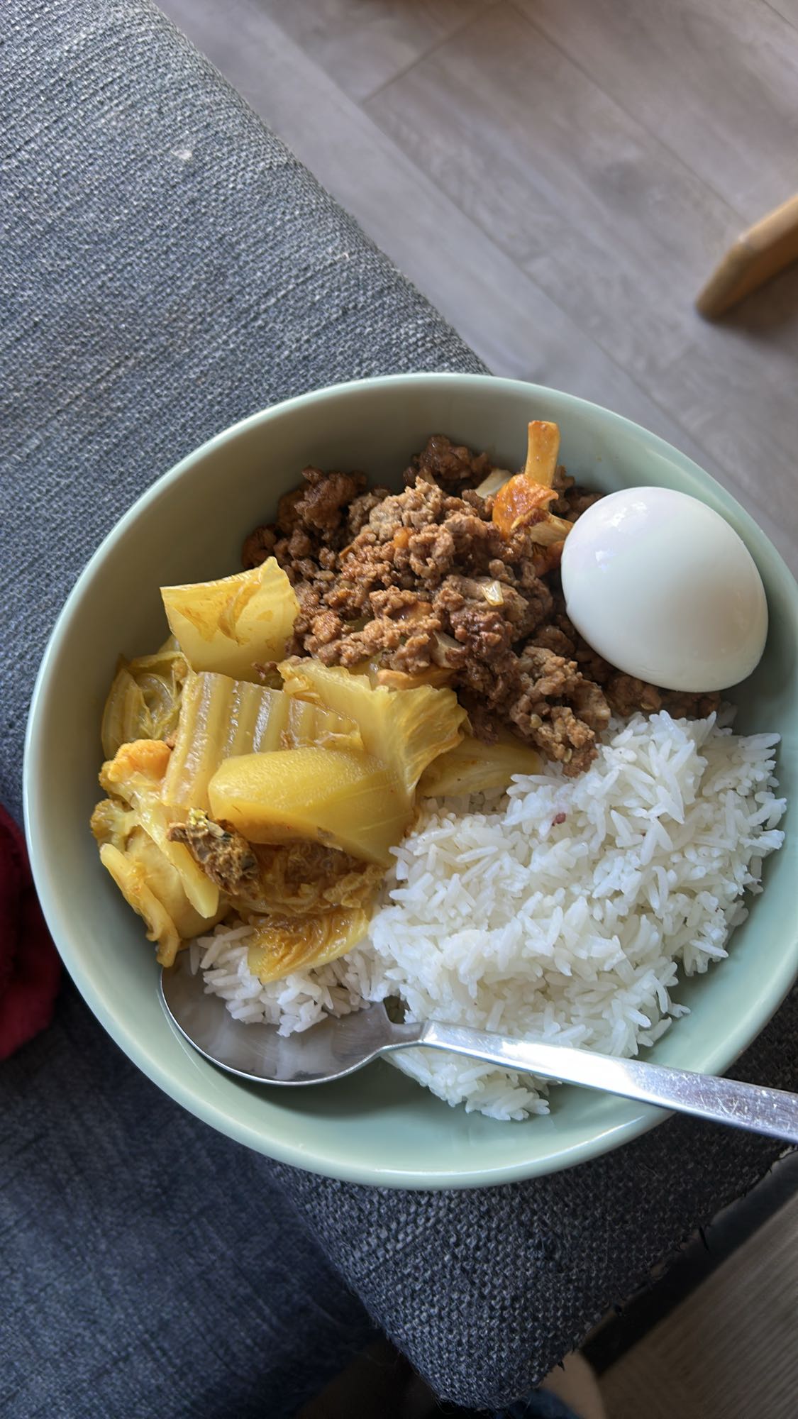 Ris med kjøtt og egg