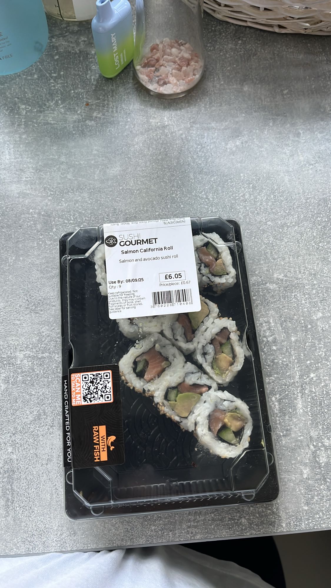 Salmon California Roll
