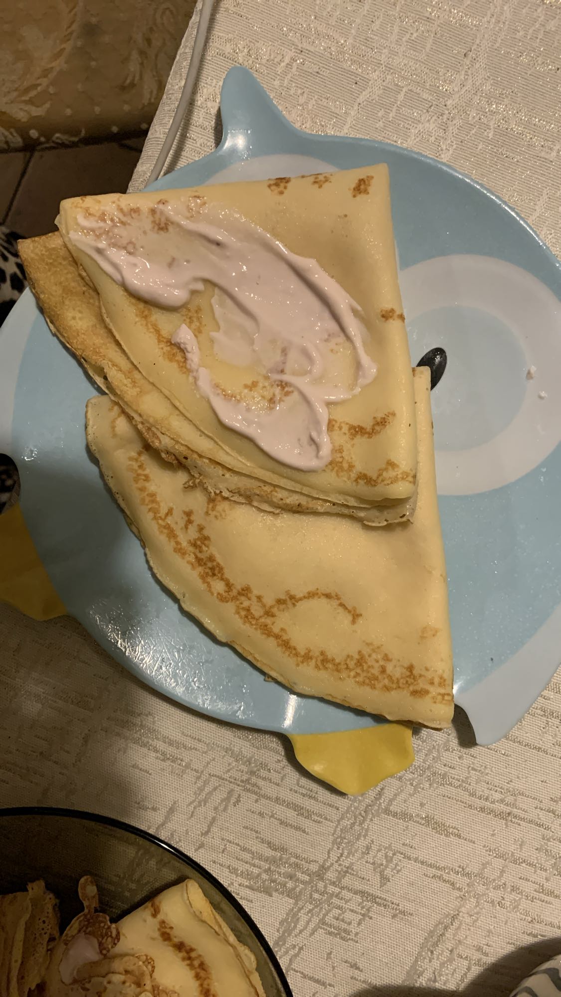 Naleśniki z jogurtem