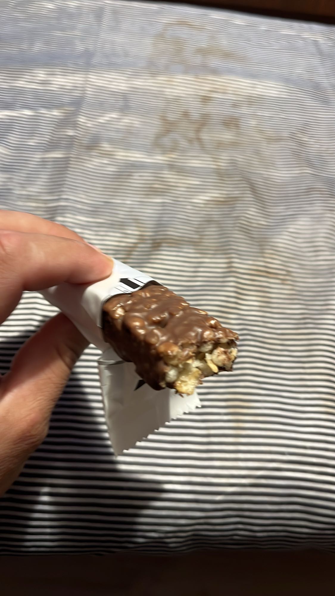 шоколадов бар с ядки