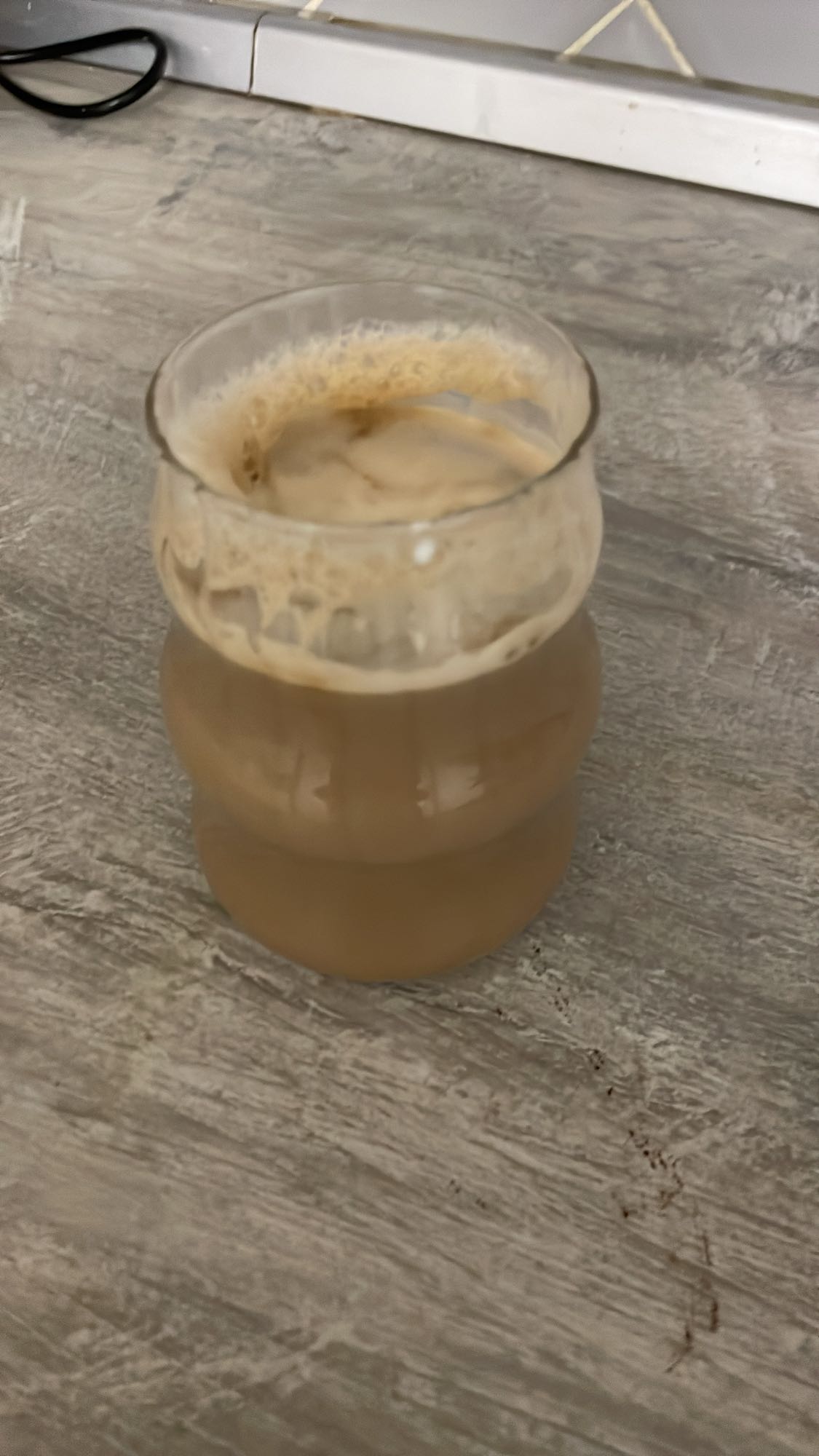 Cafea neagră cu gheață