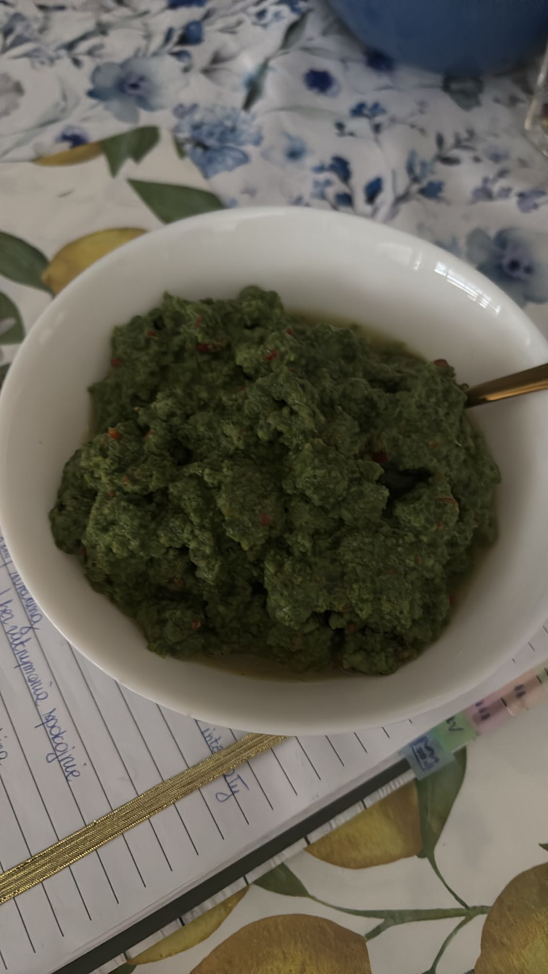 Szpinakowa pasta z twarogiem