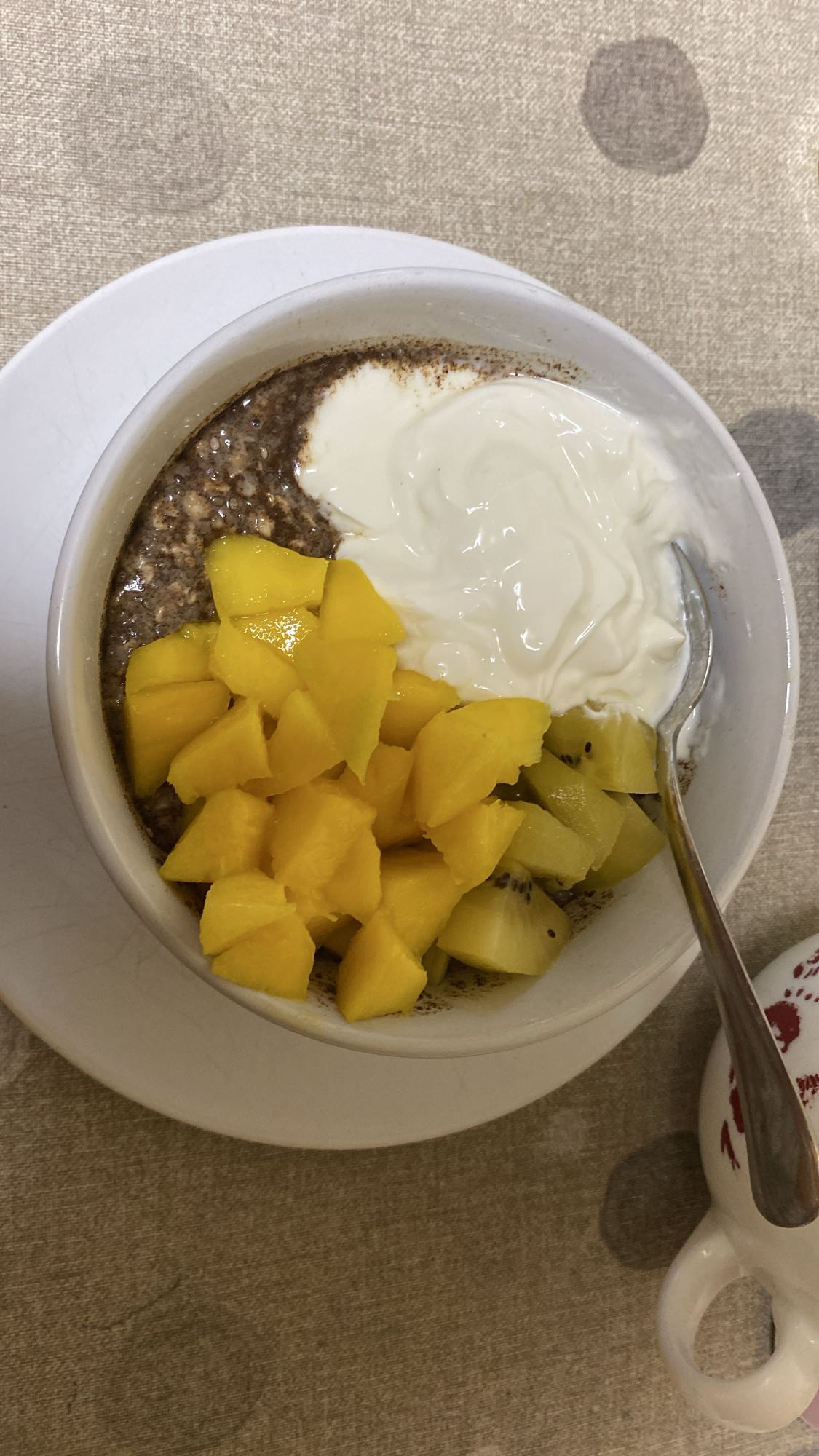 avena con frutas y yogur