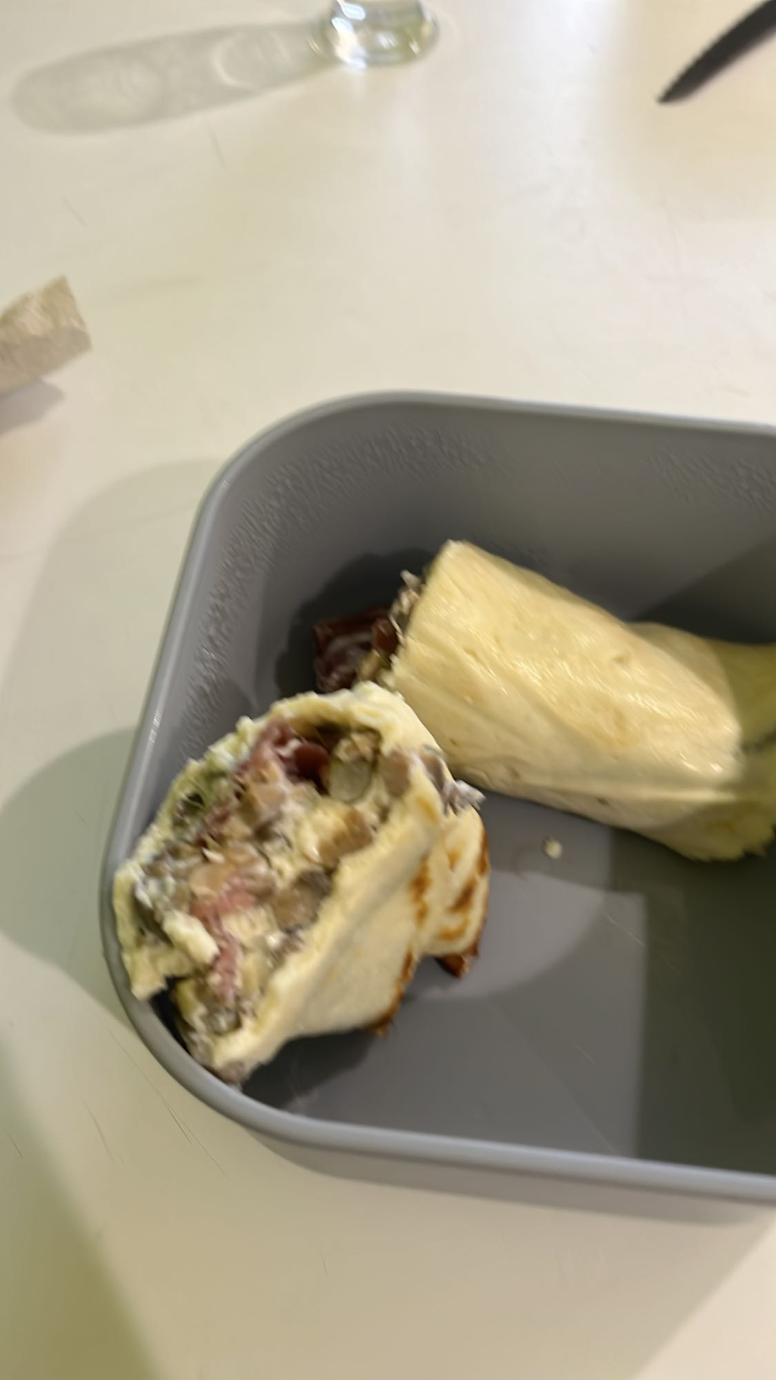 Wrap cu legume și carne