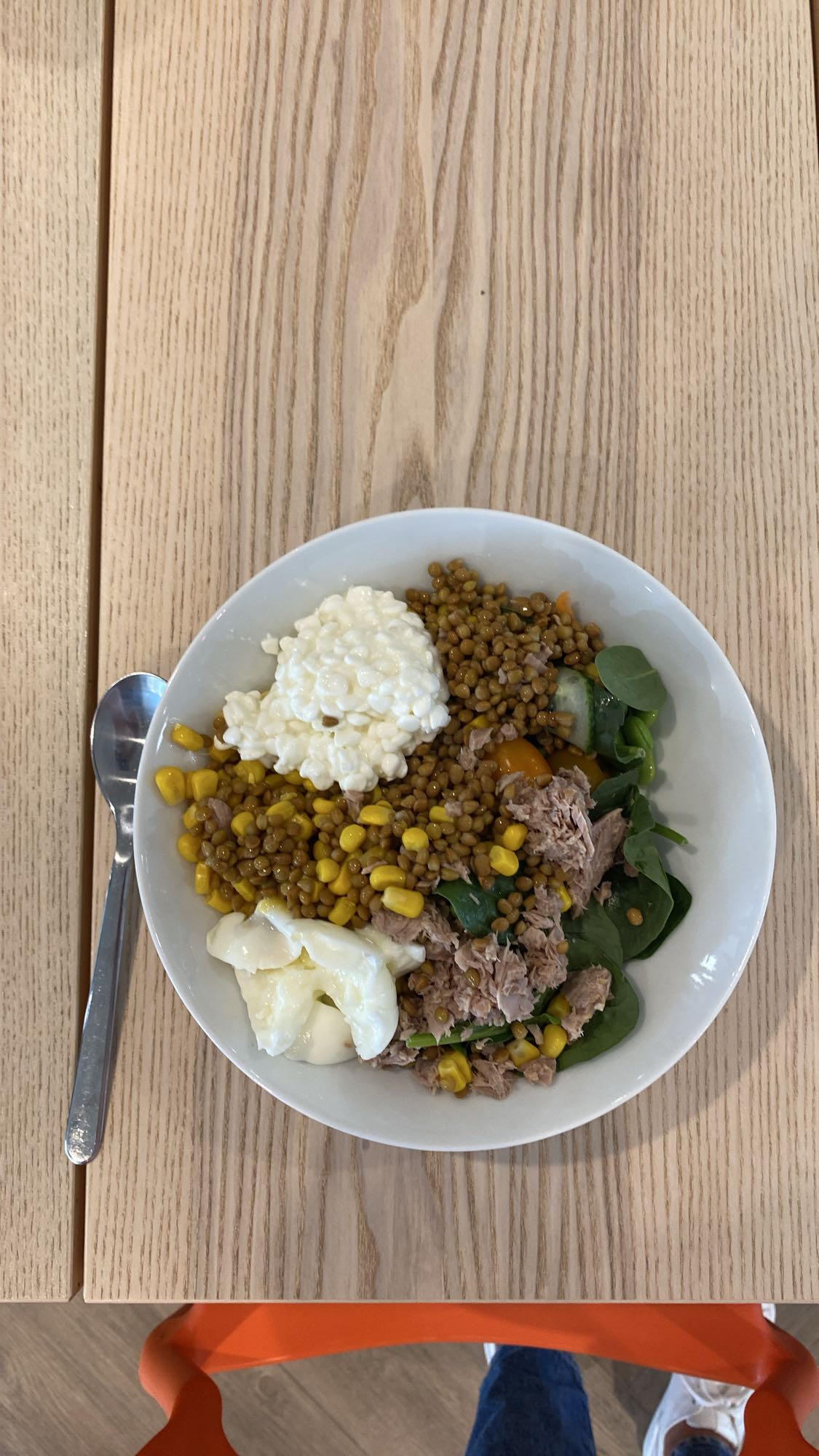 Tonfisksallad med keso