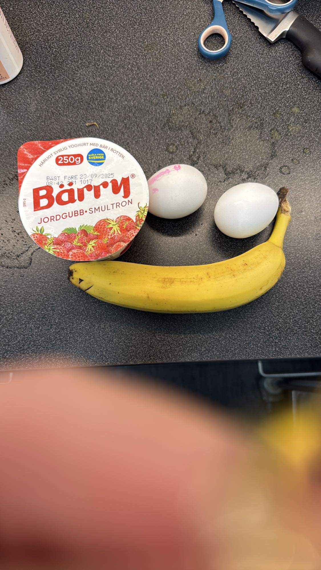 Yoghurt, ägg & banan