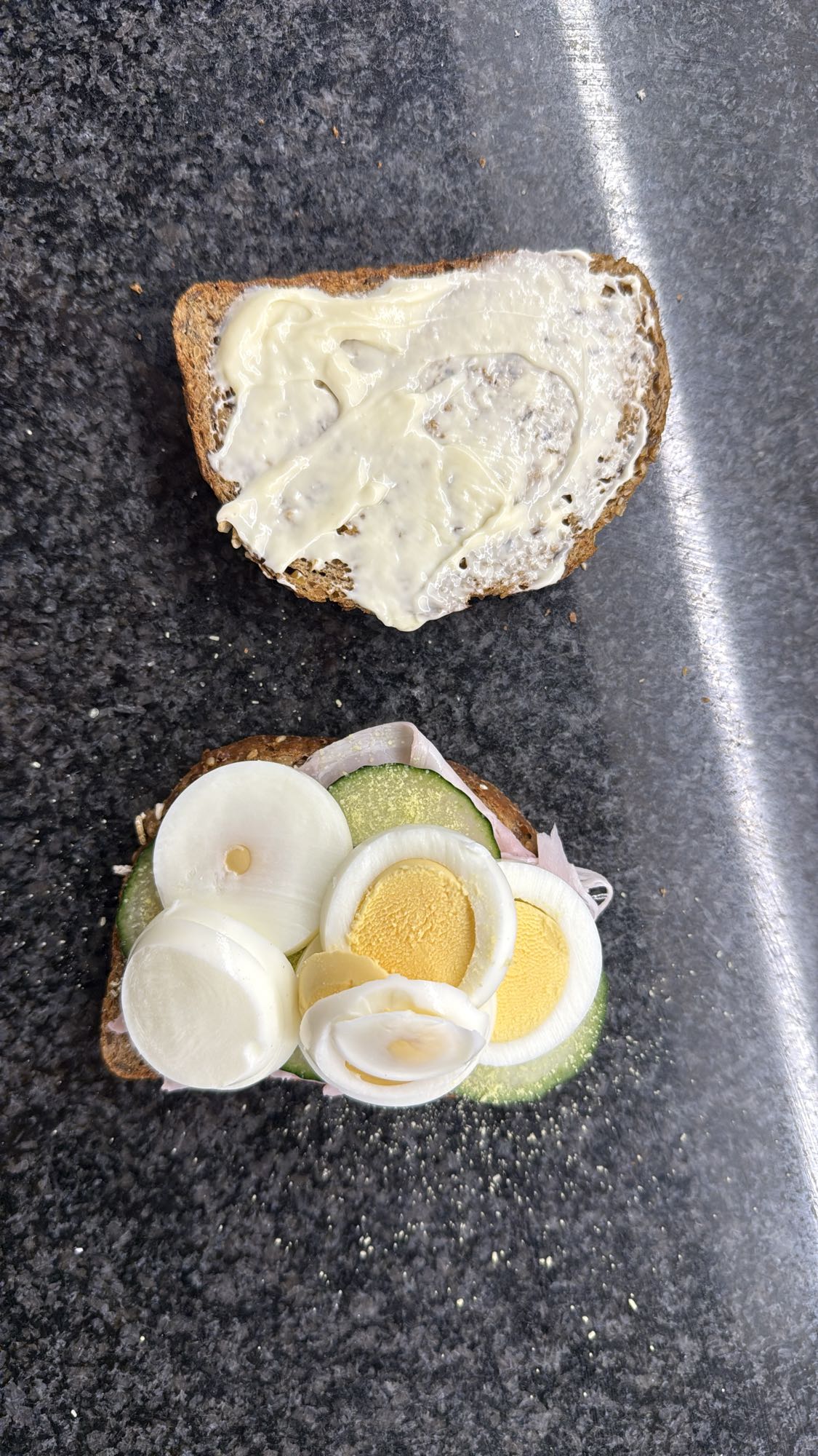 Broodje ei en groente