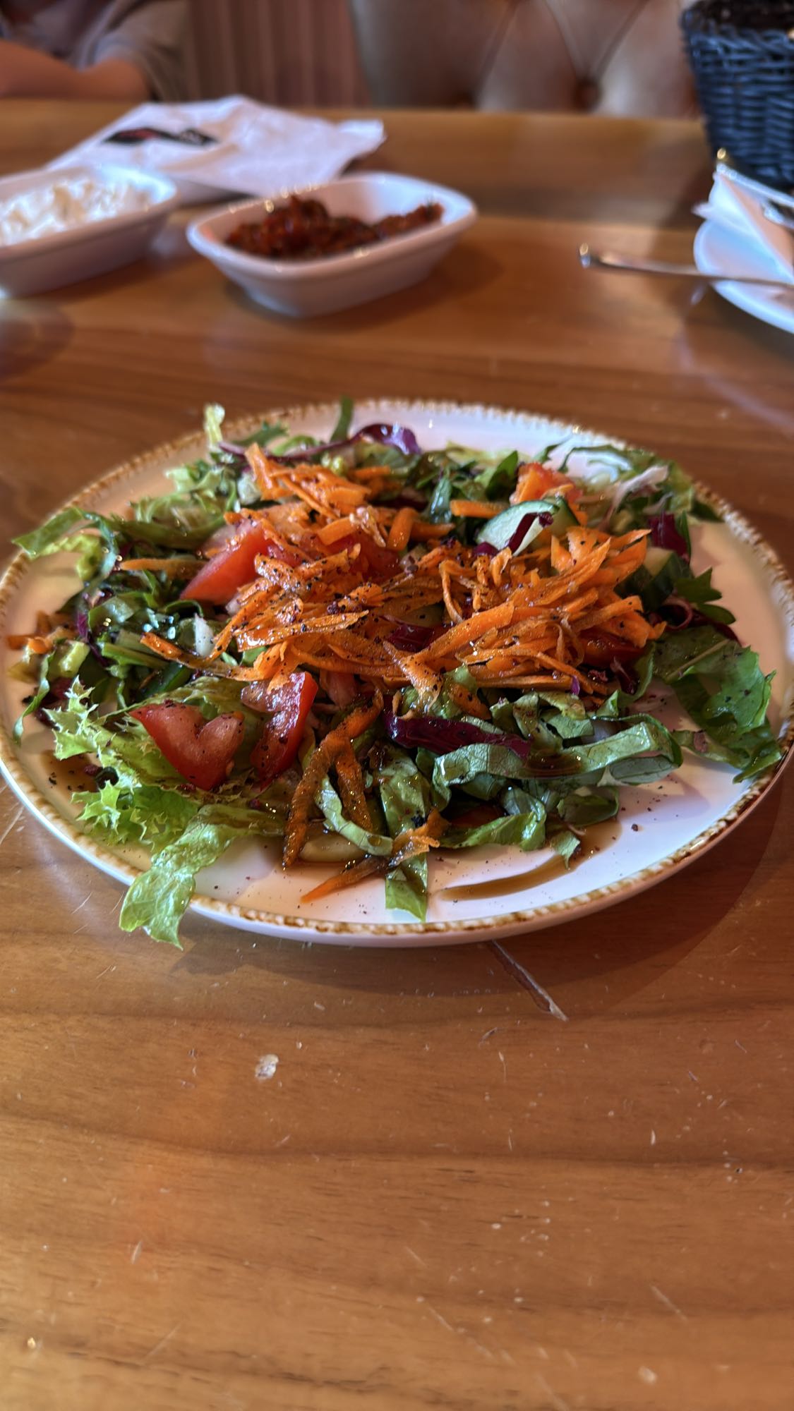 Świeża sałatka warzywna