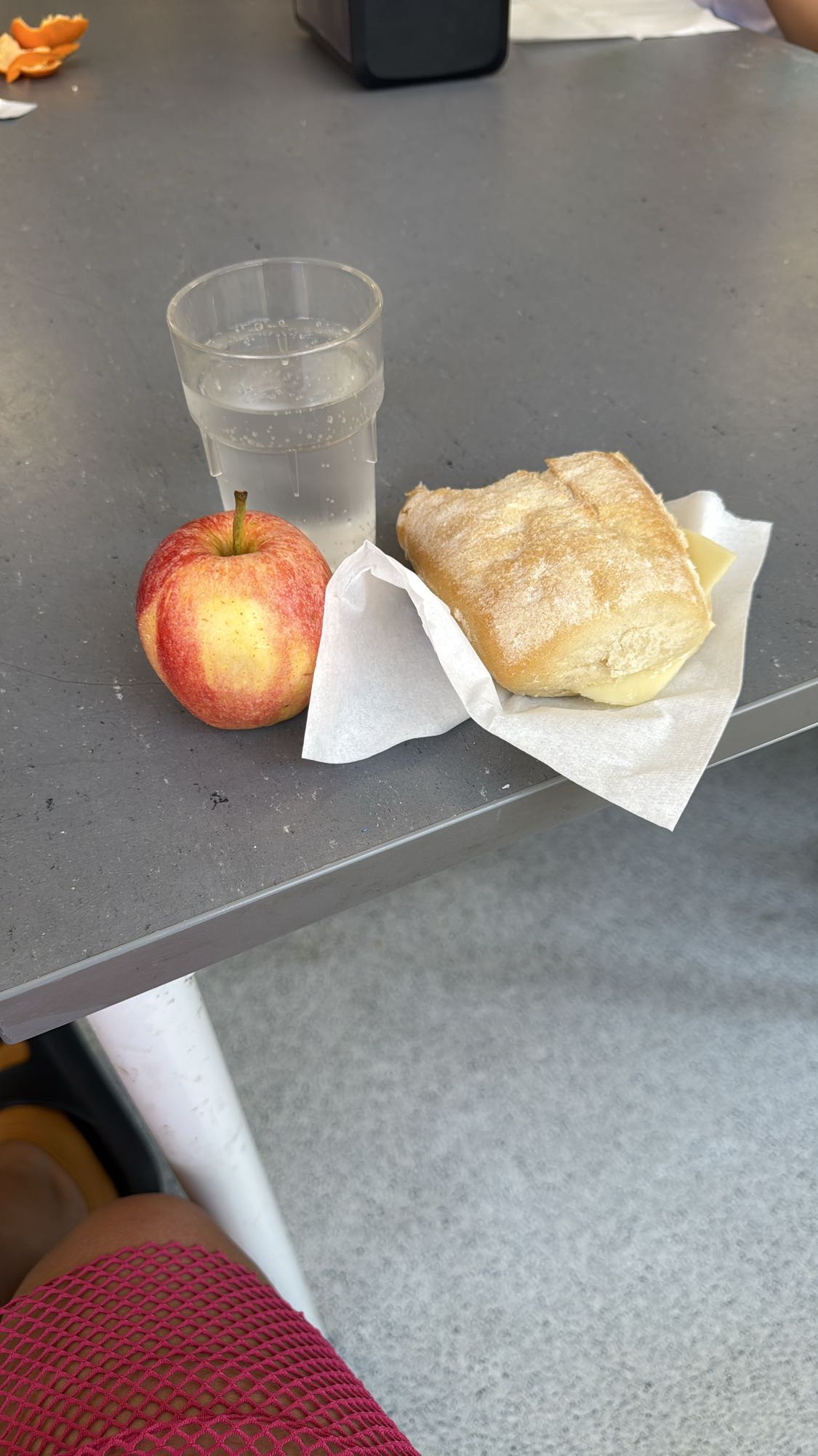 Fralla med ost och äpple