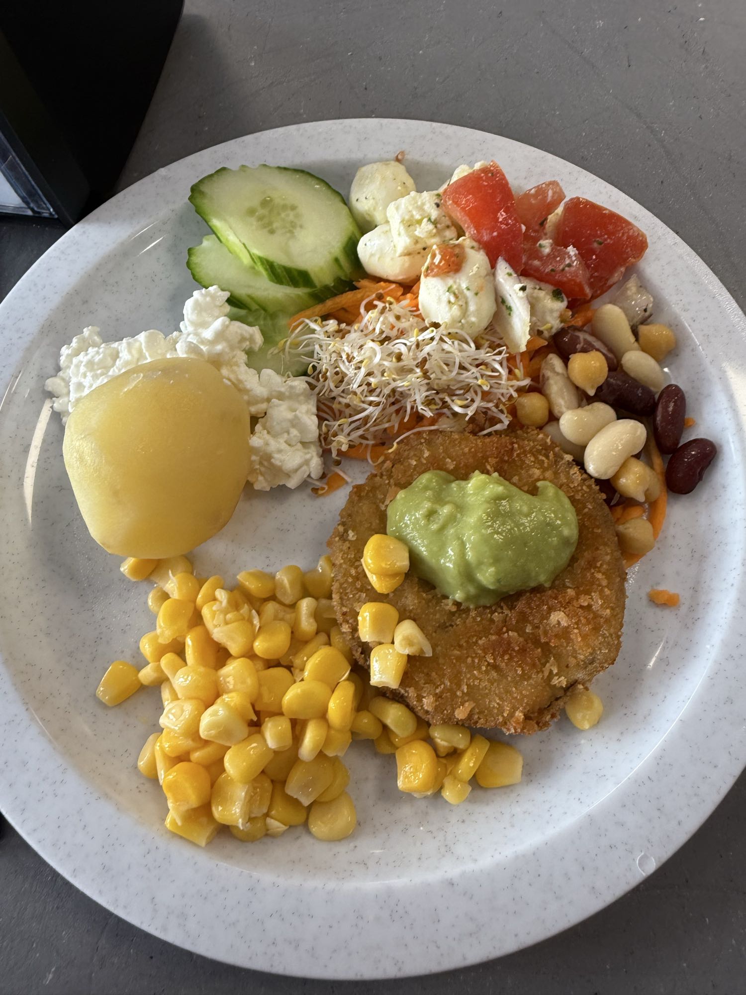 Blandad lunch med grönsaker