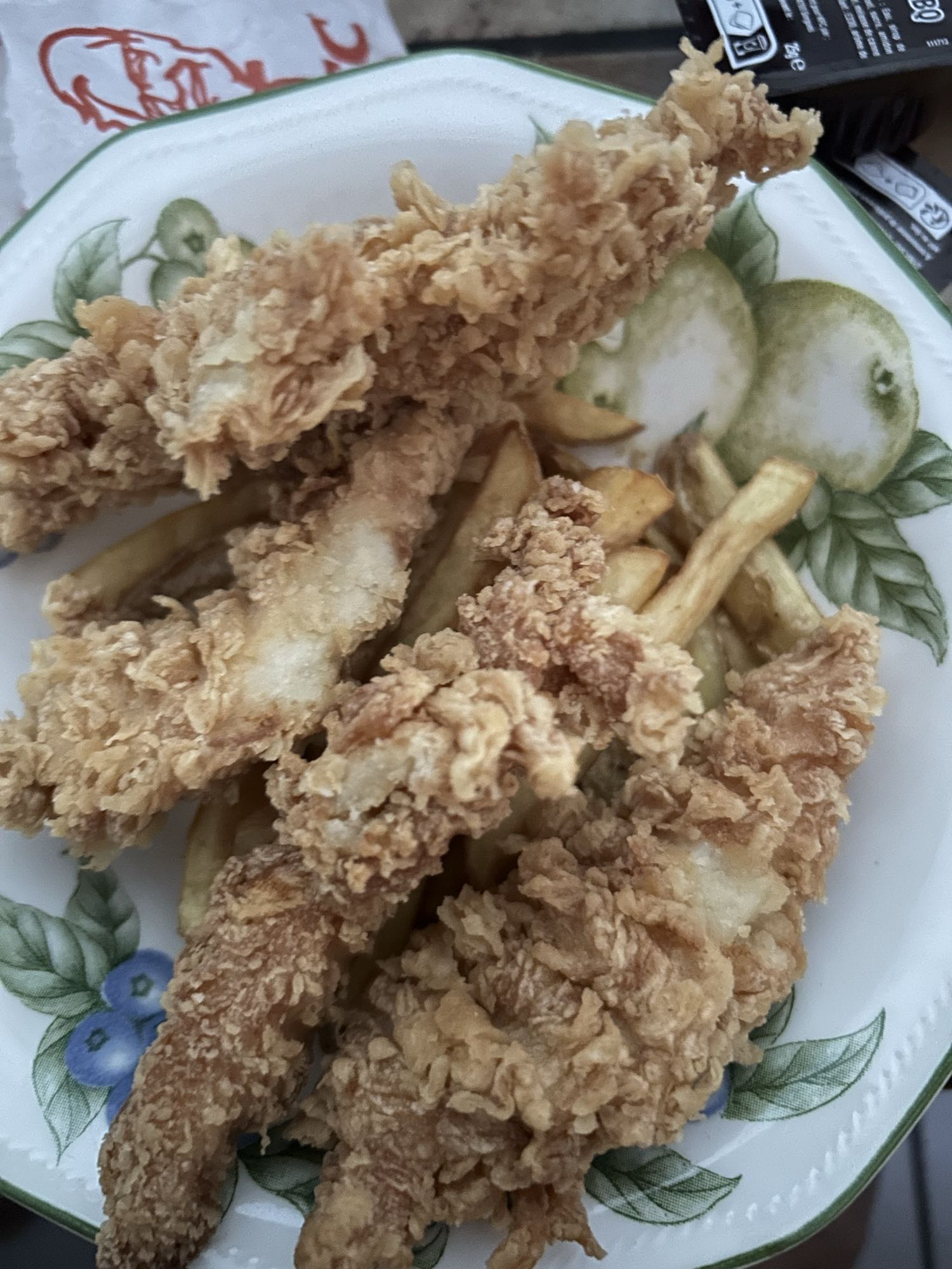 Tenders de poulet et frites