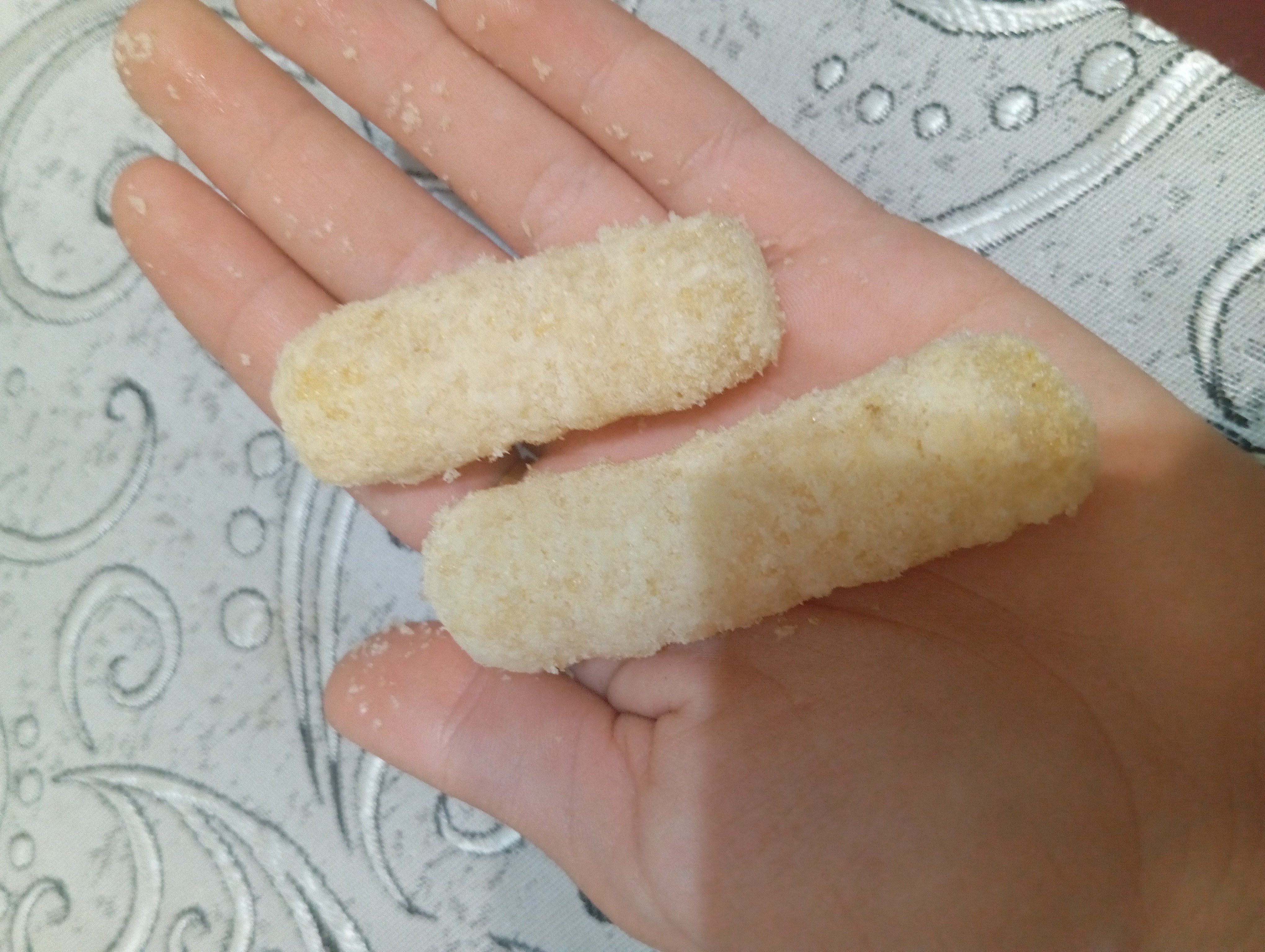 Sugar-coated biscuits