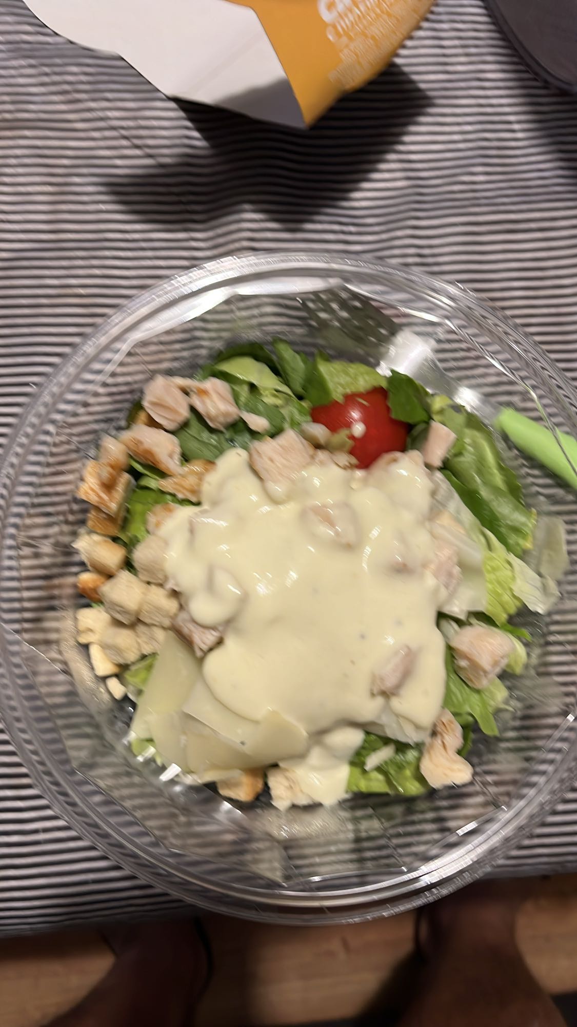 Цезар салата с пиле