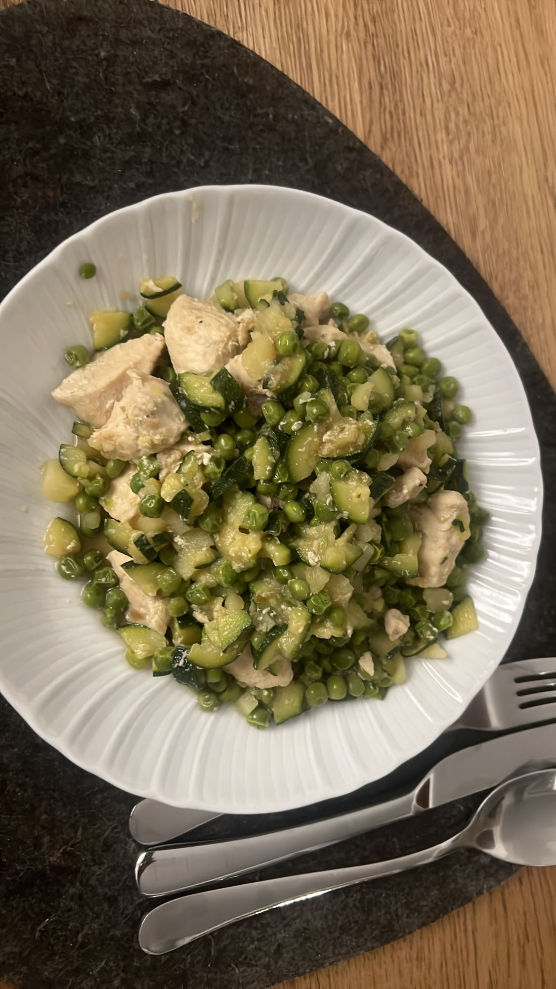 Tavuklu Kabak ve Bezelye