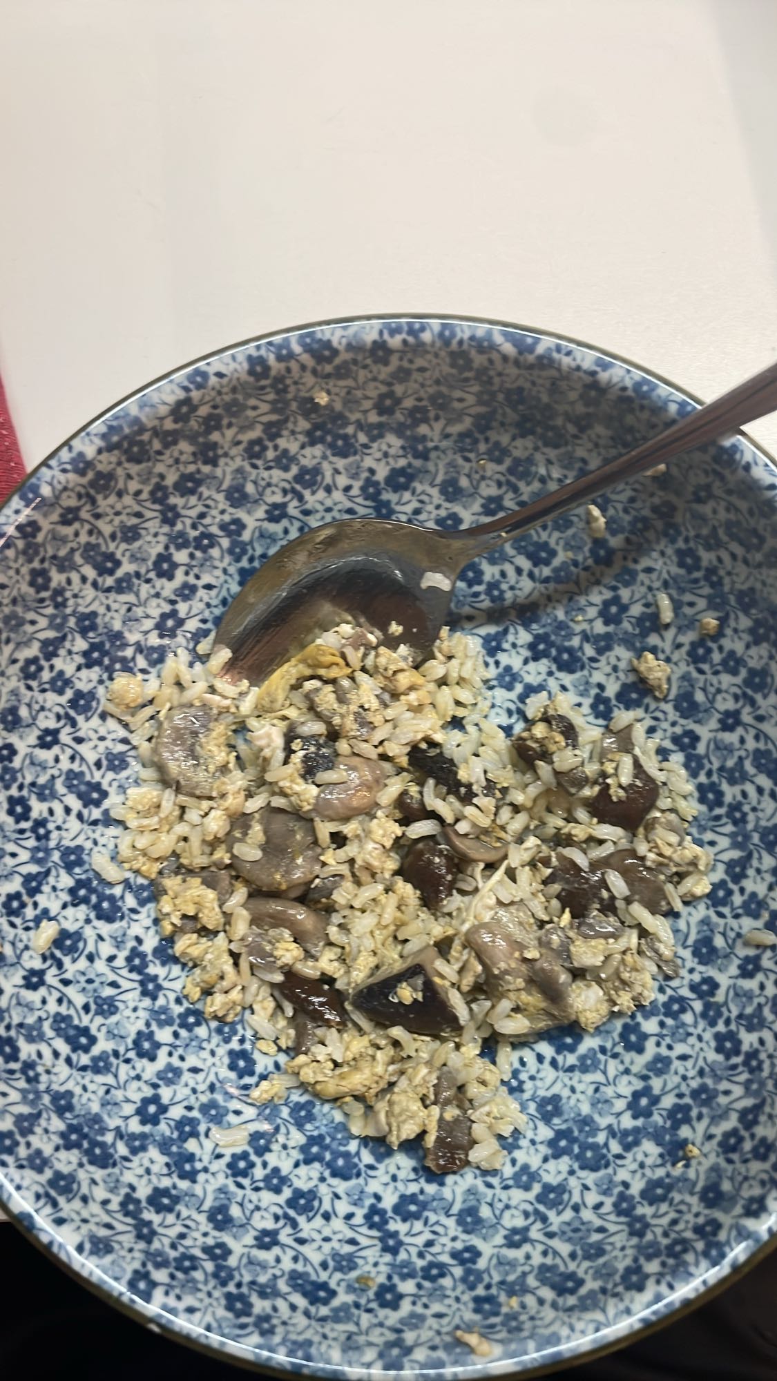 arroz con champiñones y huevo