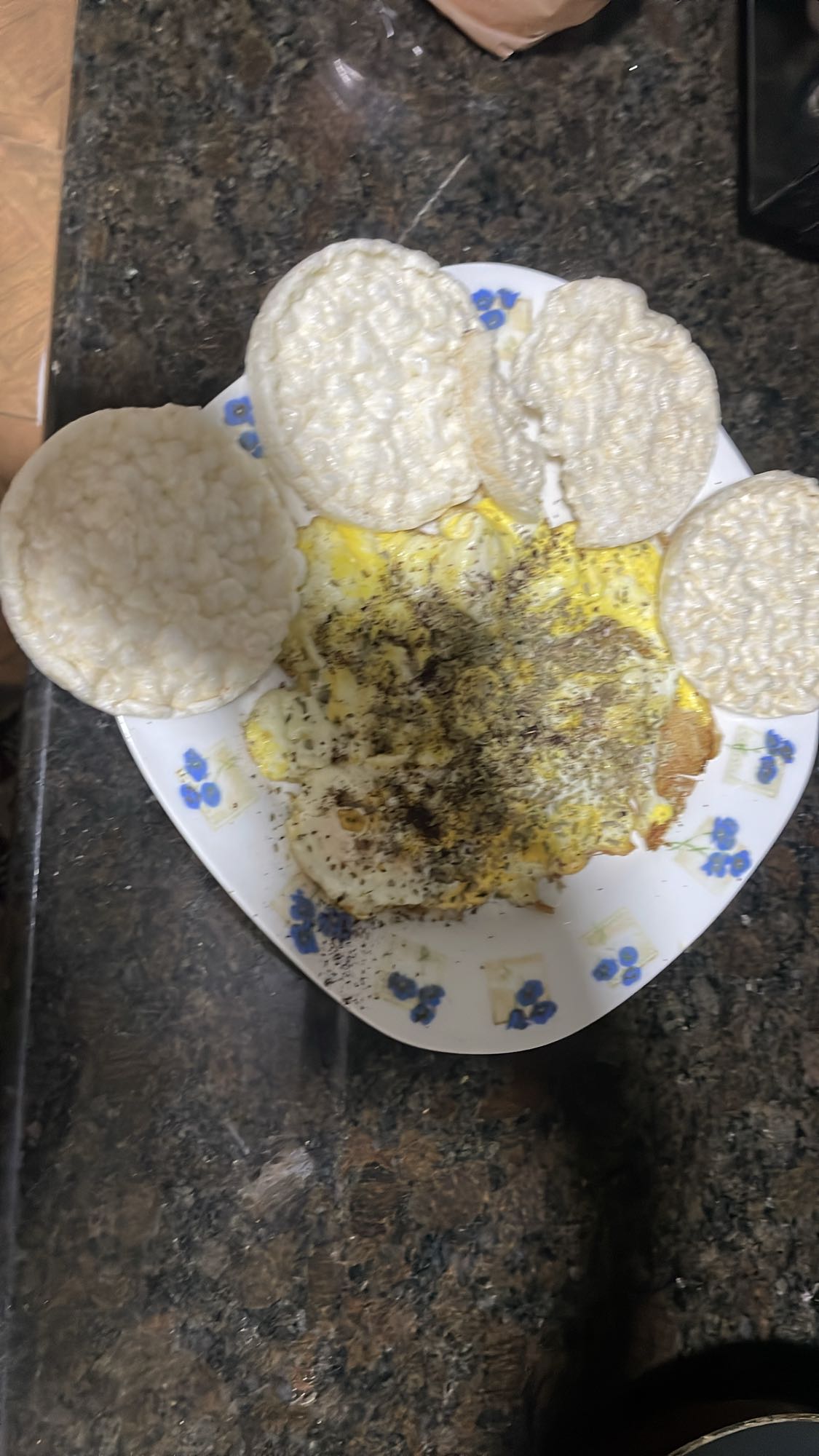 Eggs with rice cakes