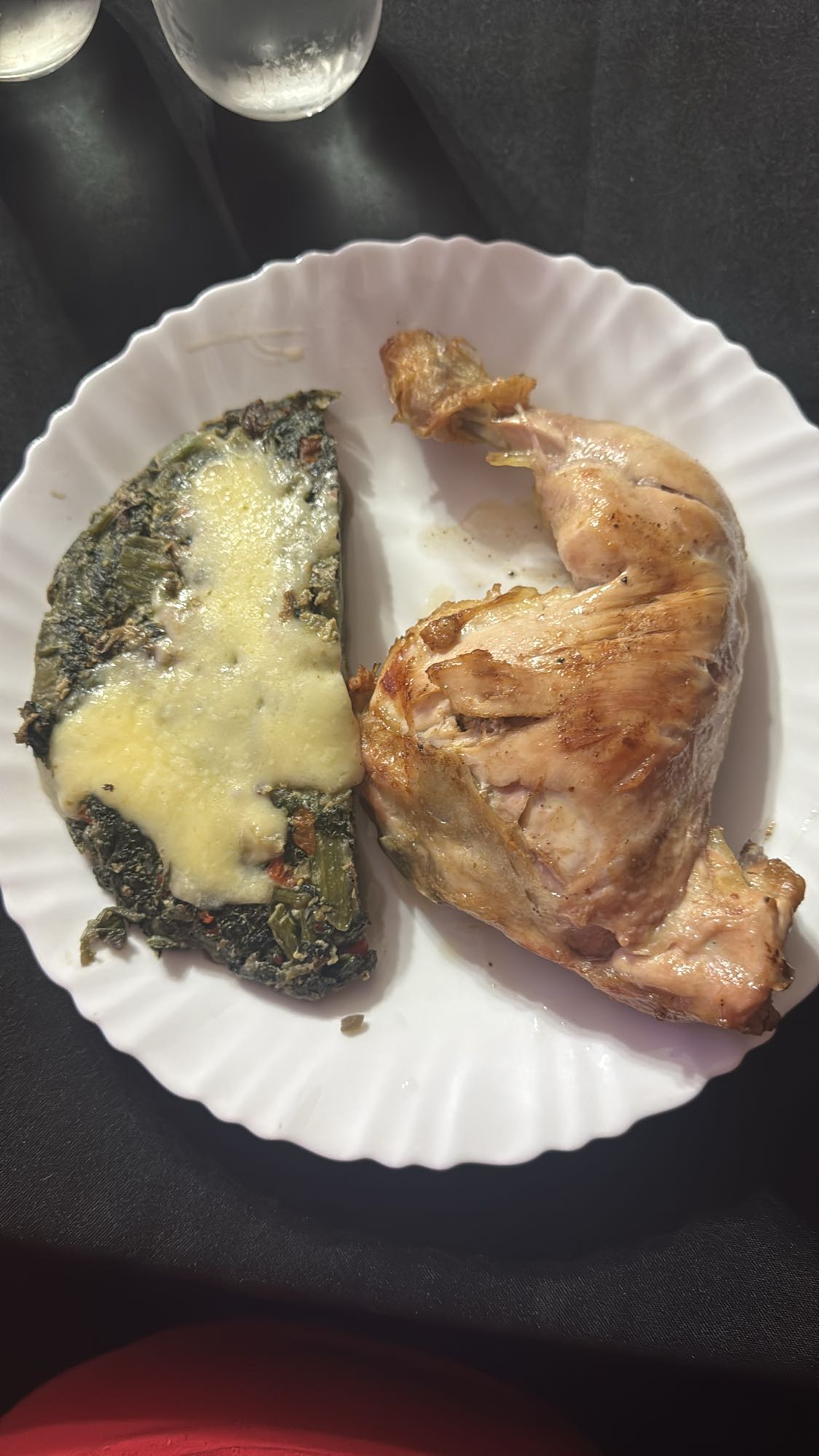 Pollo con espinaca y queso