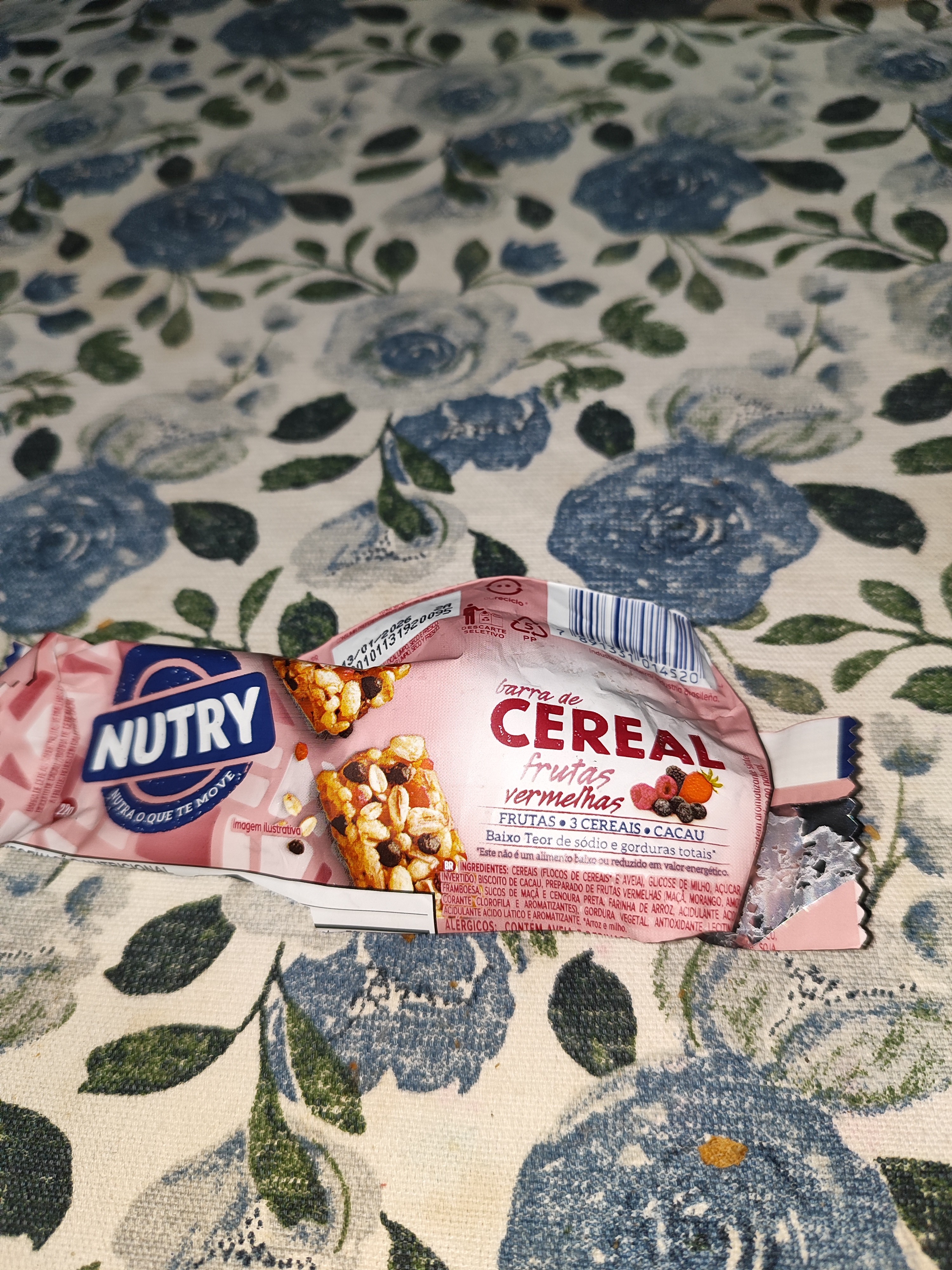 Barra de cereal frutas rojas