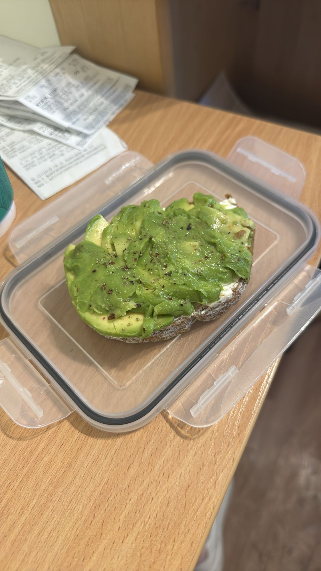 авокадо тост