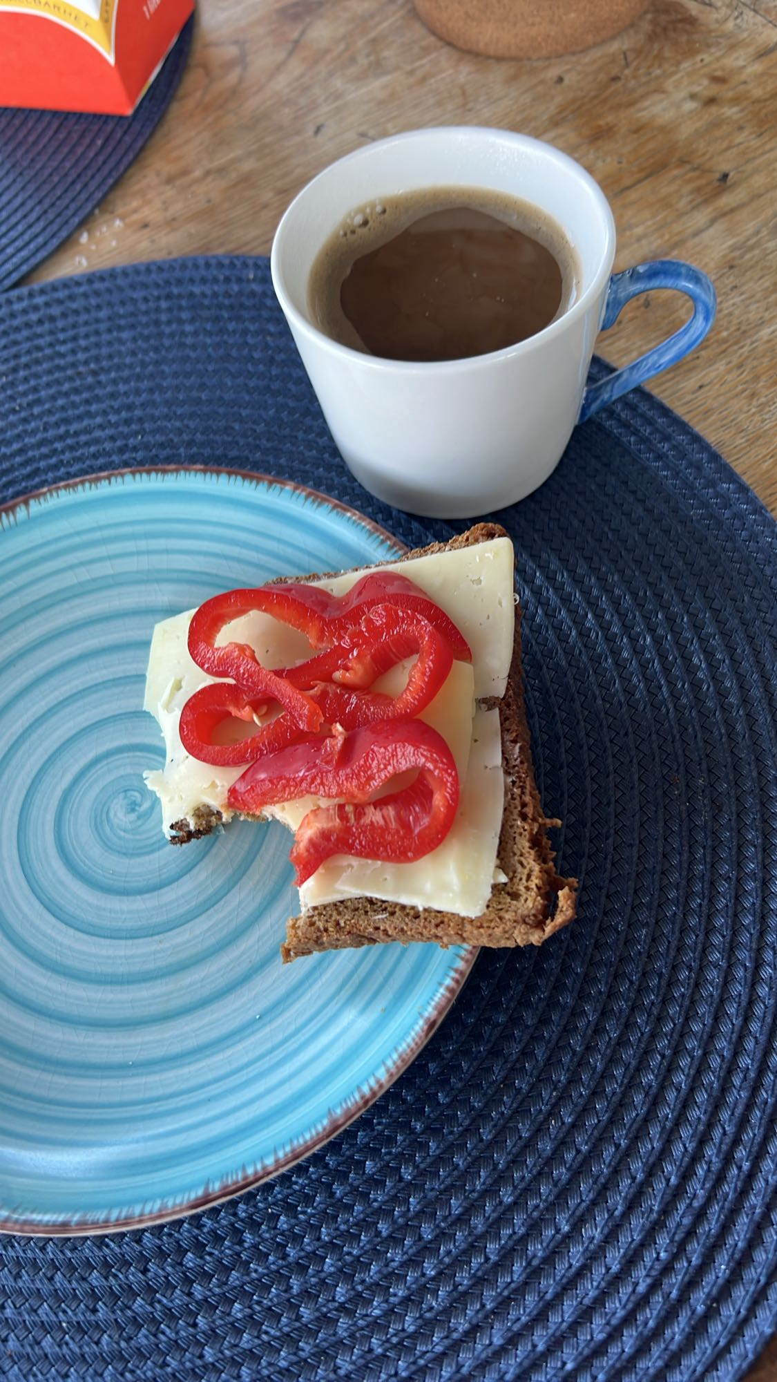 Ostsmörgås med paprika