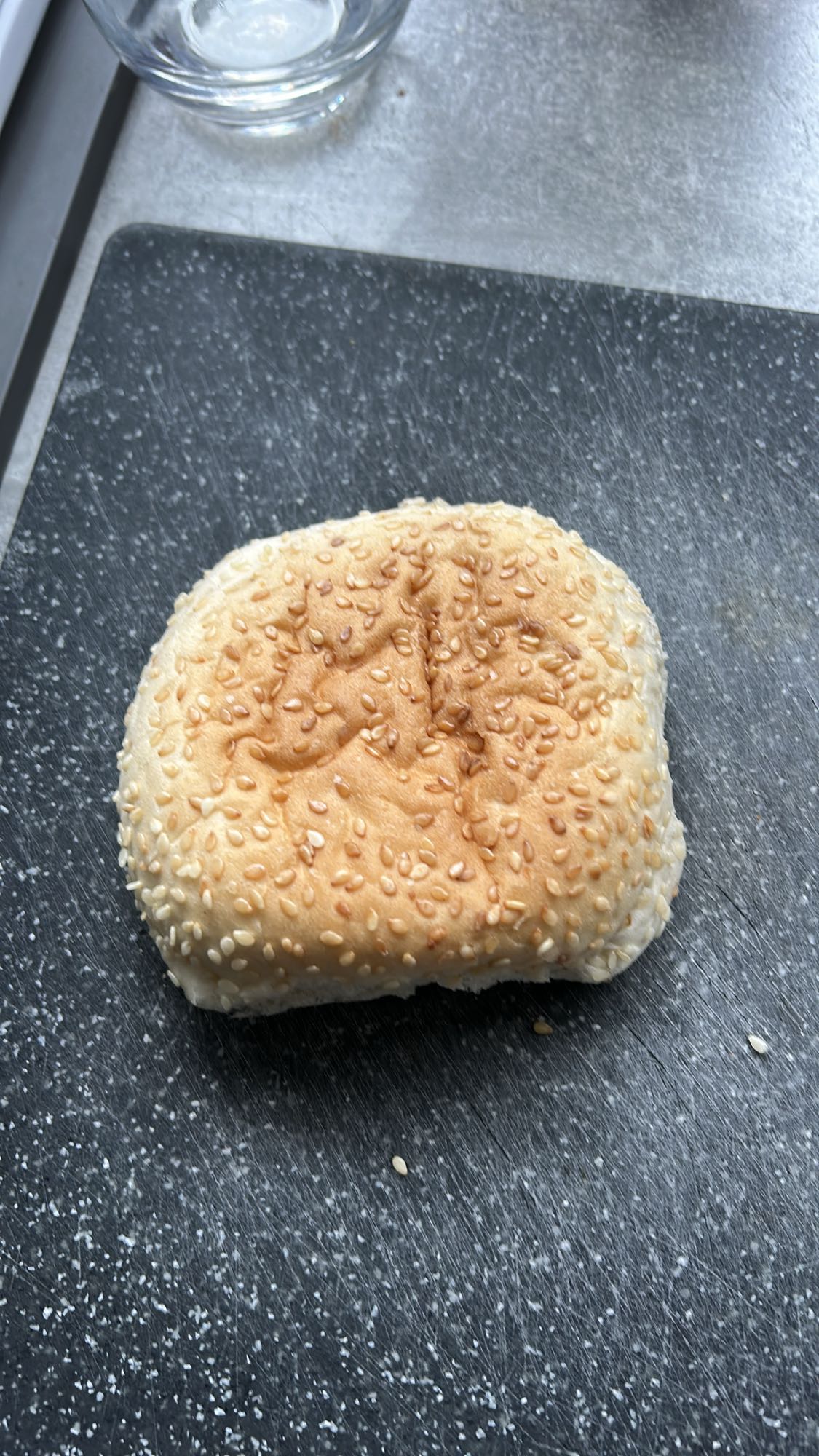 Sesame seed bun