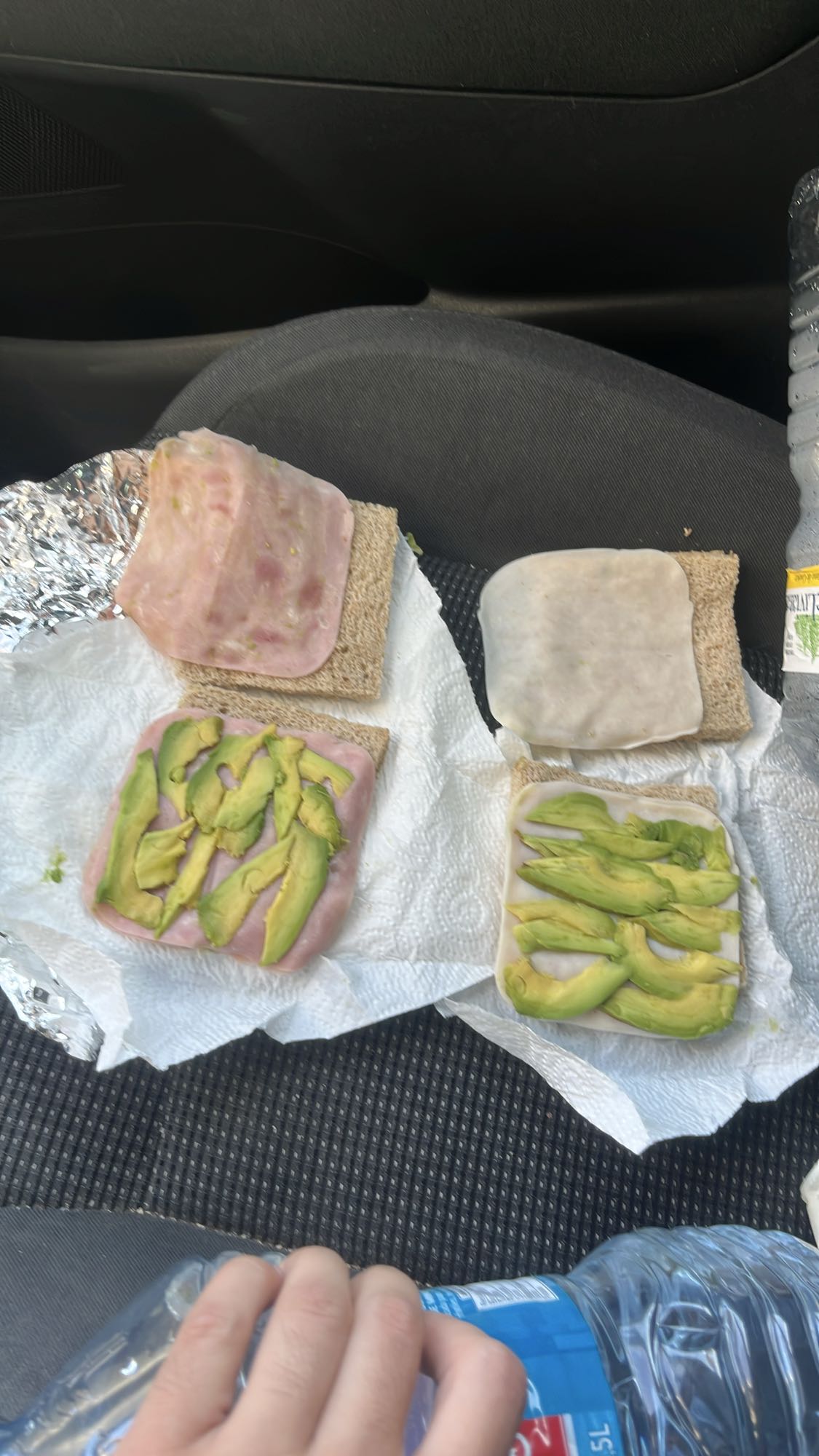 sándwiches de aguacate