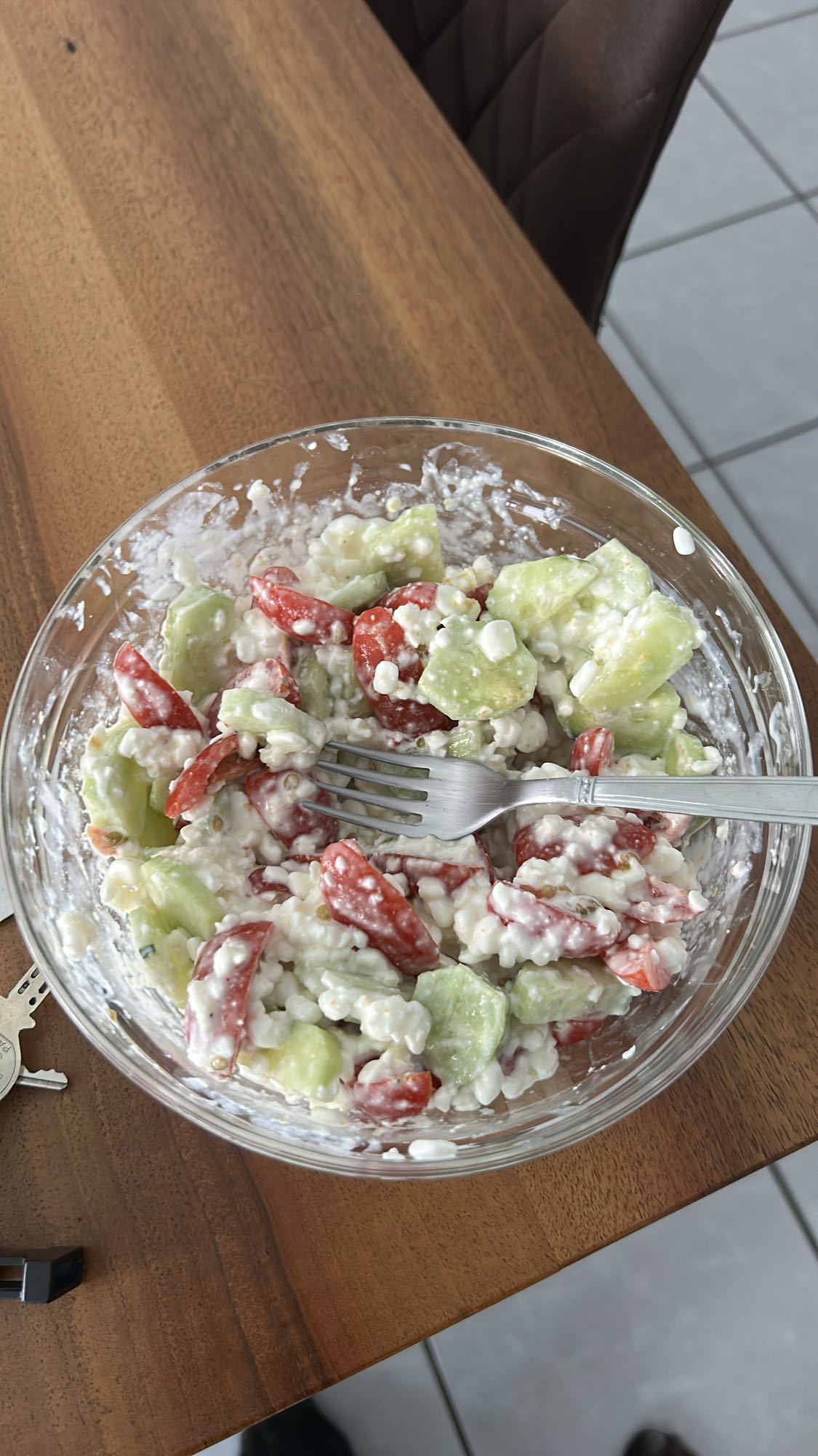 Hüttenkäse-Gemüse-Salat