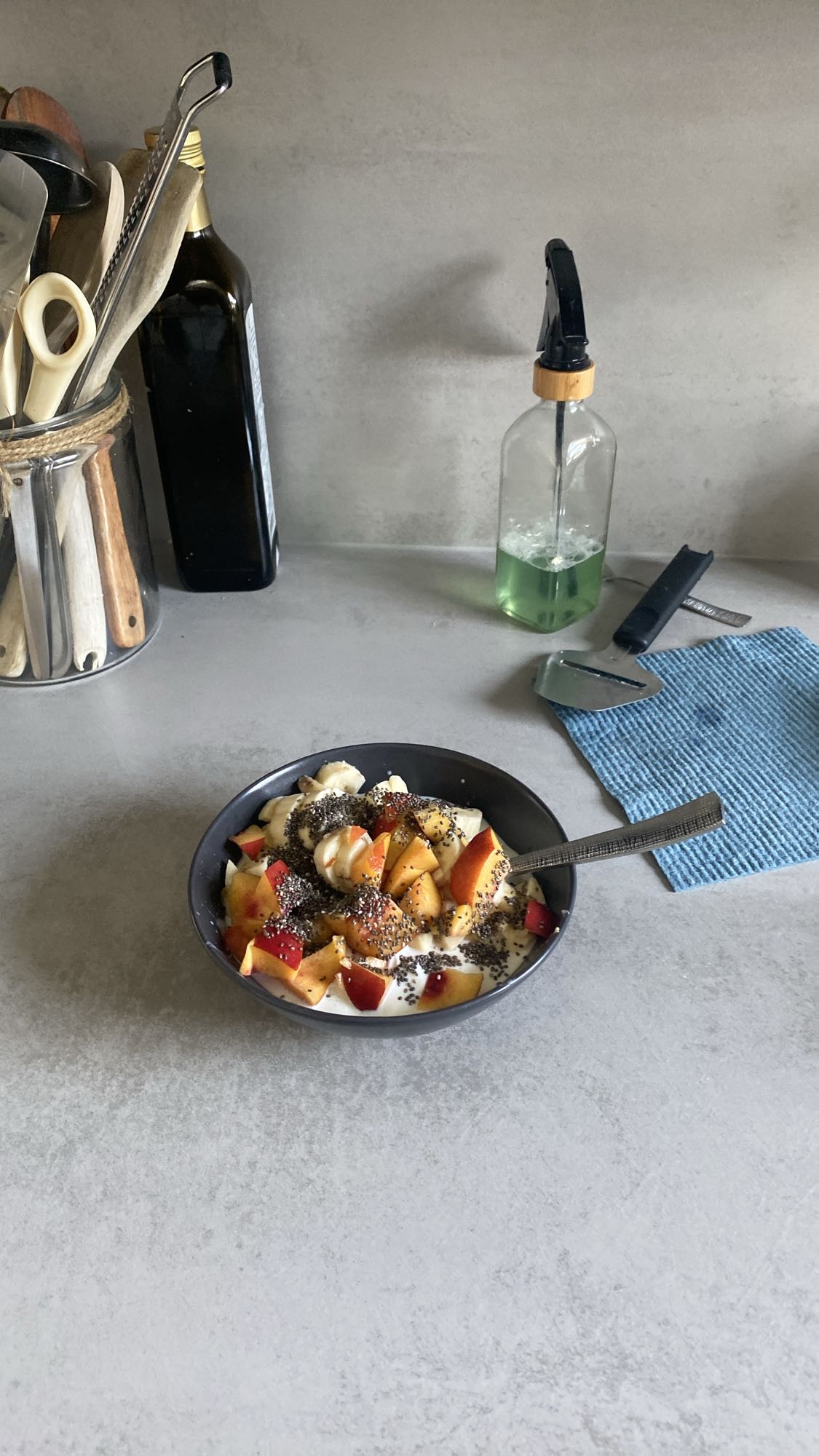 Yoghurt med frukt & chia