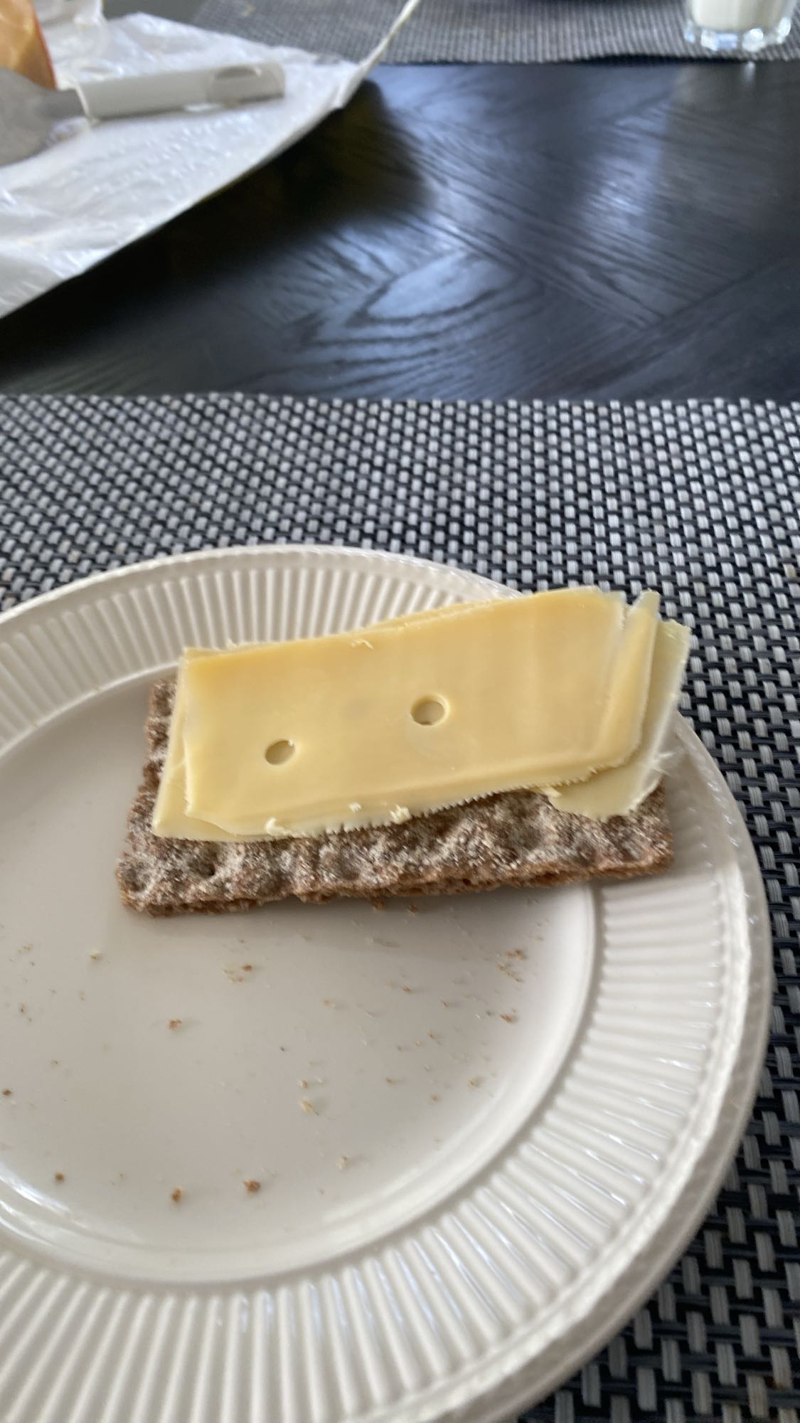 Kaas op knäckebröd