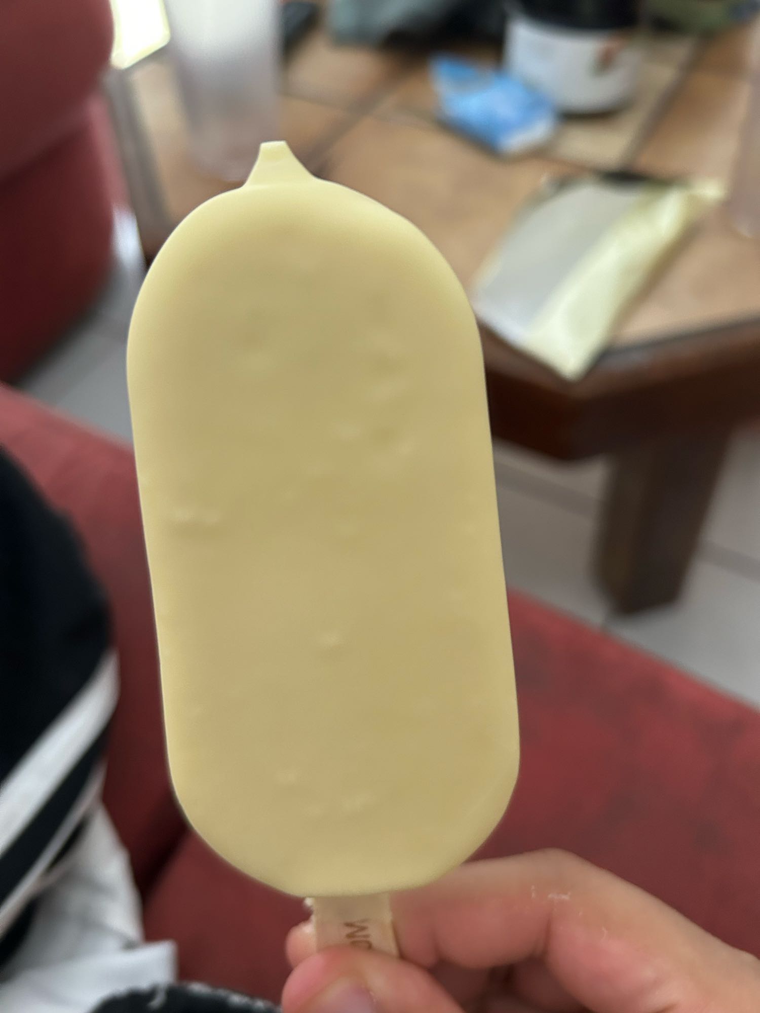 Glace enrobée chocolat blanc