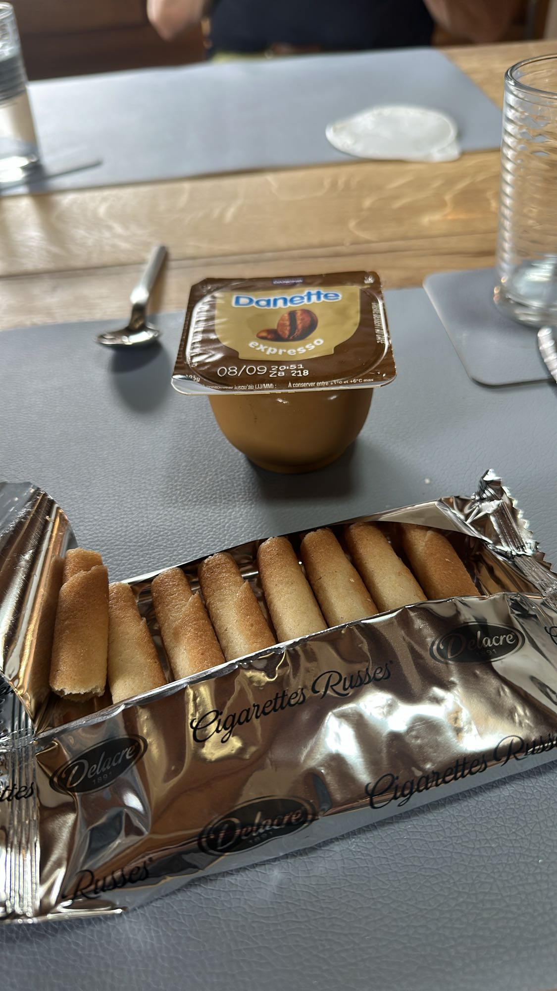 Coffee dessert snack