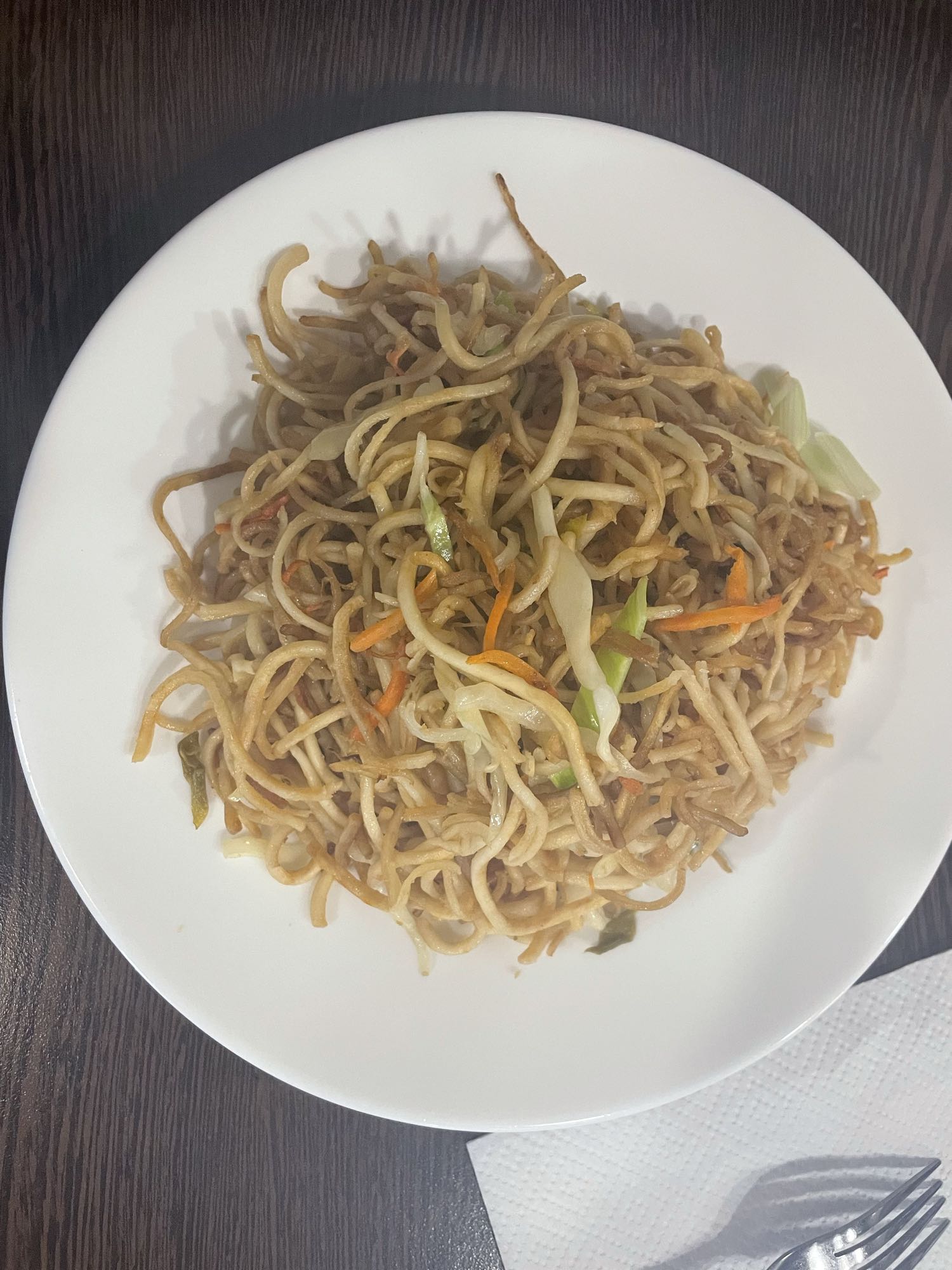 Gebratene Nudeln mit Gemüse