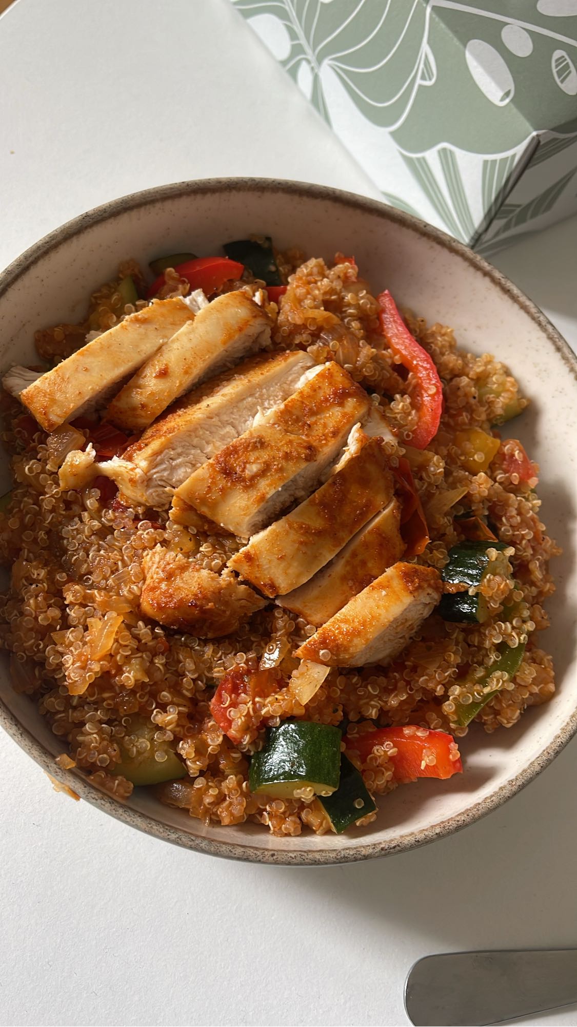 Poulet quinoa légumes