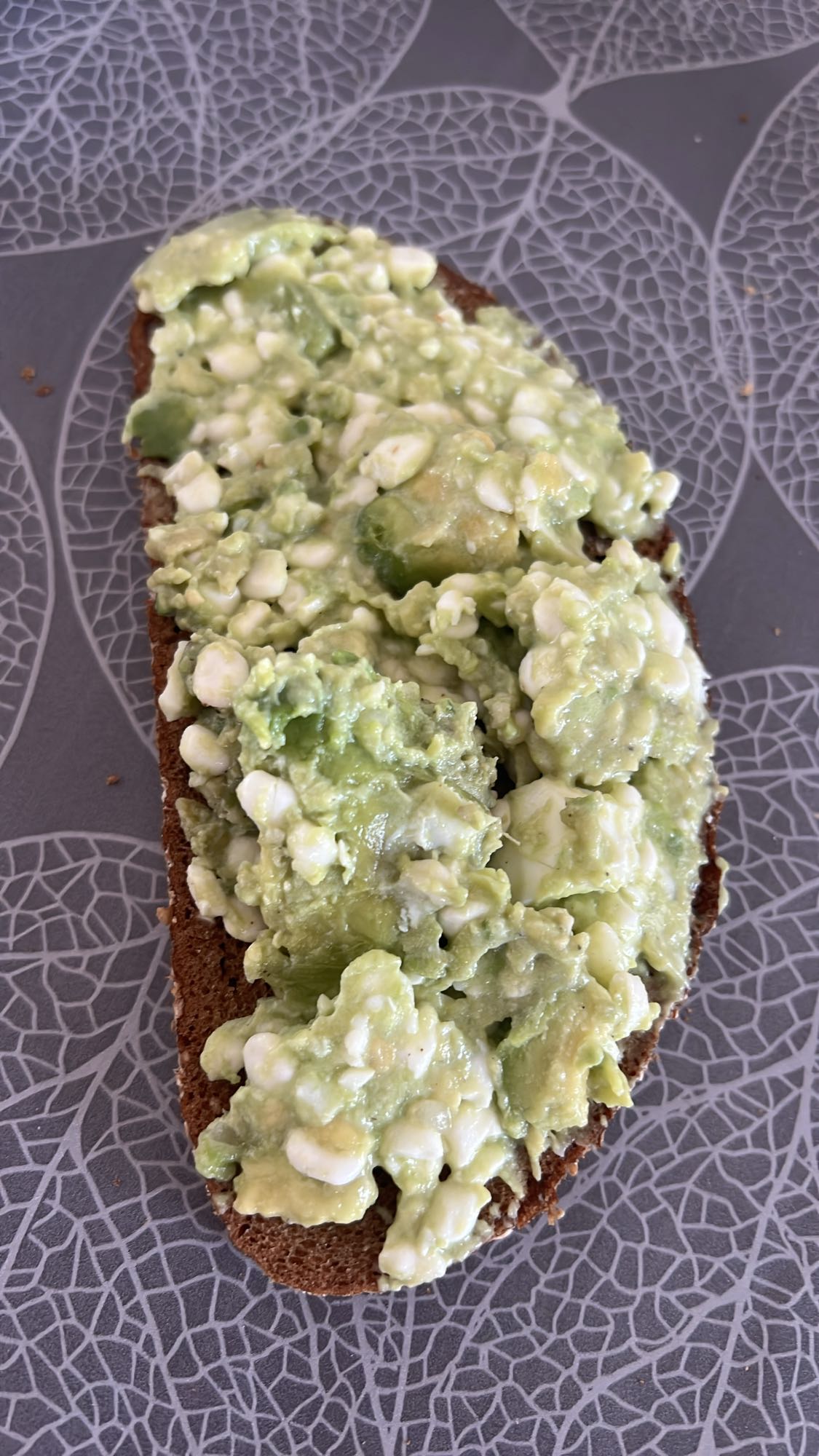 Avokadomacka med keso