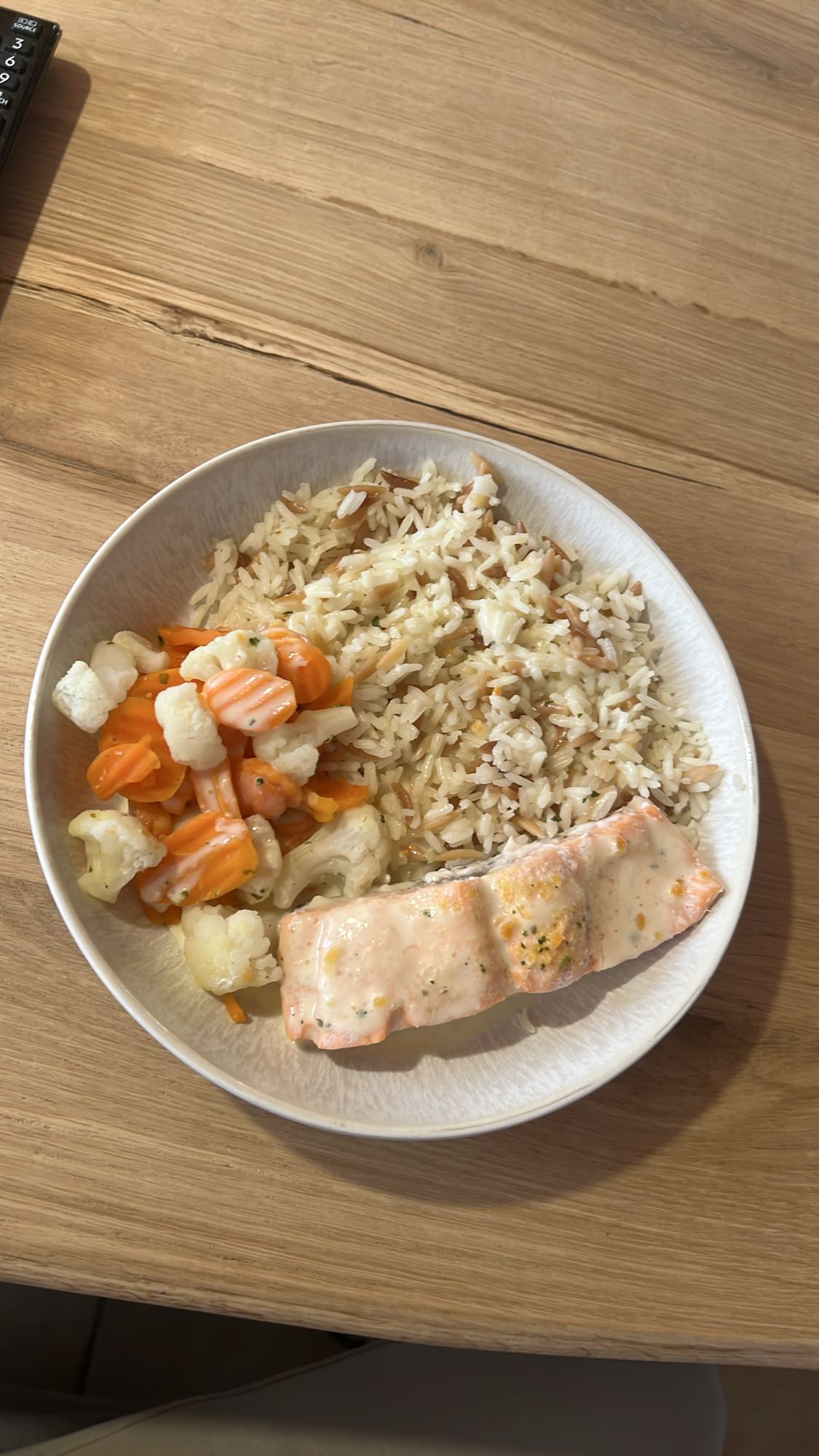 Lachs mit Reis & Gemüse