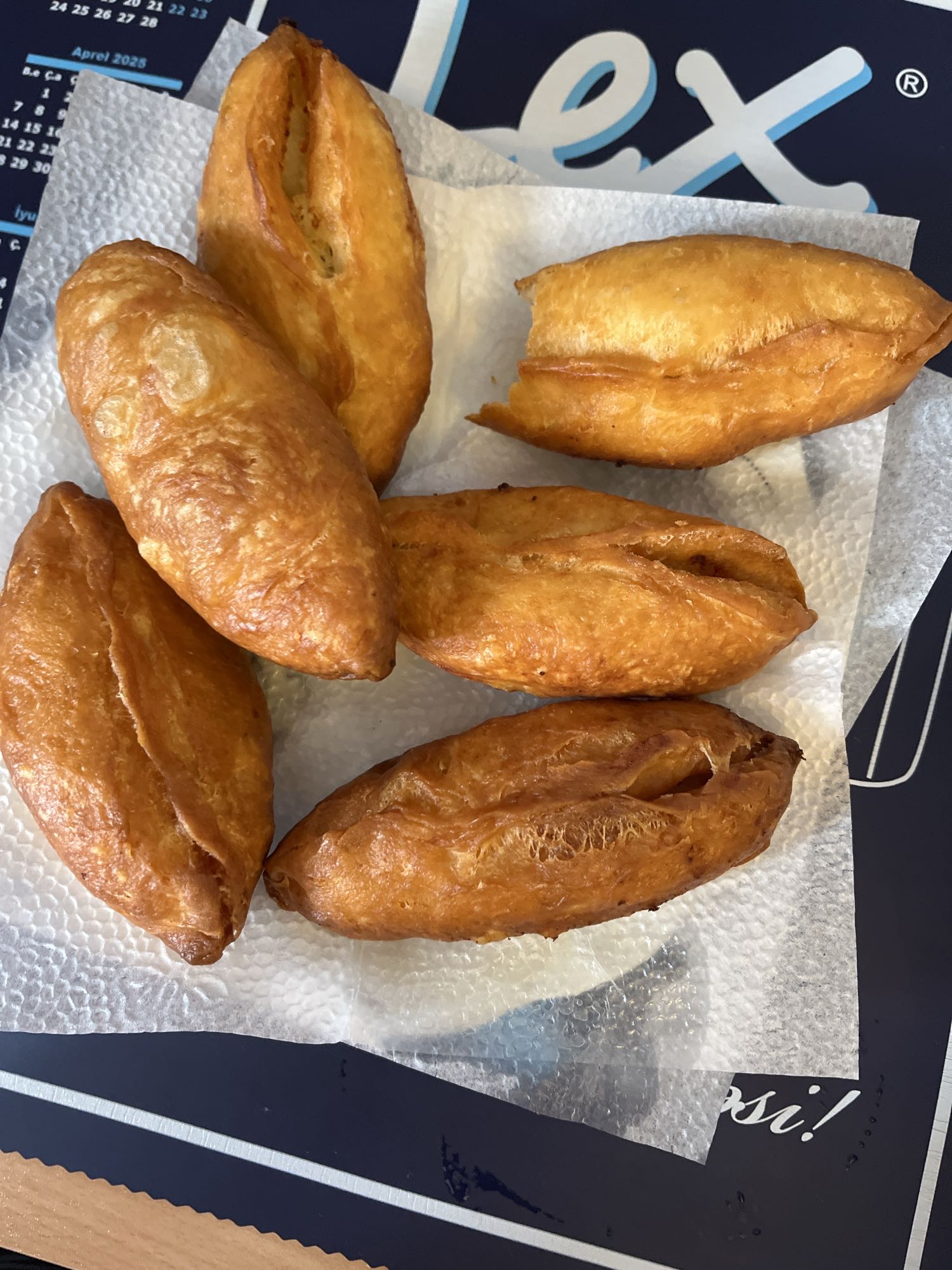 Kızarmış poğaça