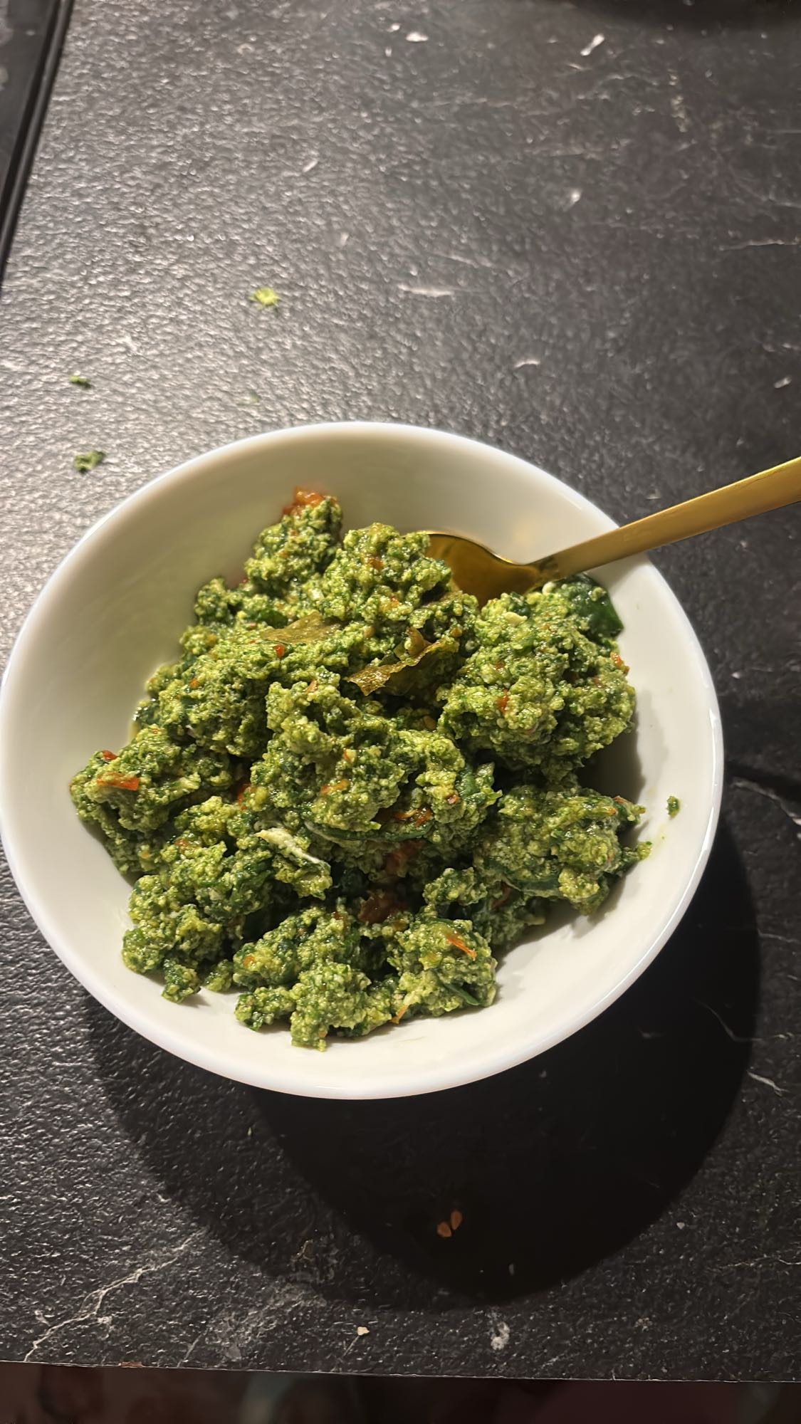 zielone pesto z twarogiem