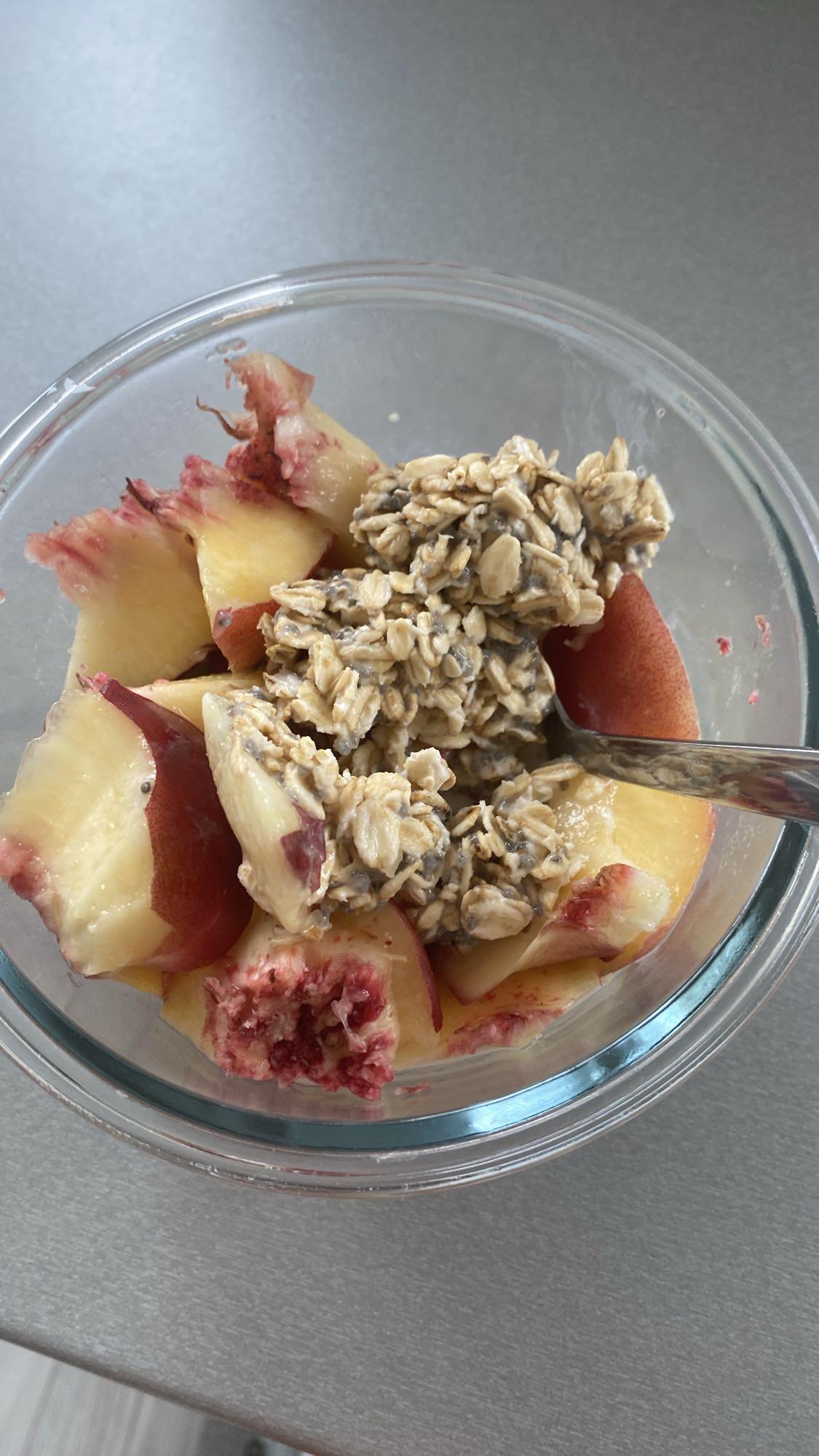 Owsianka z brzoskwinią